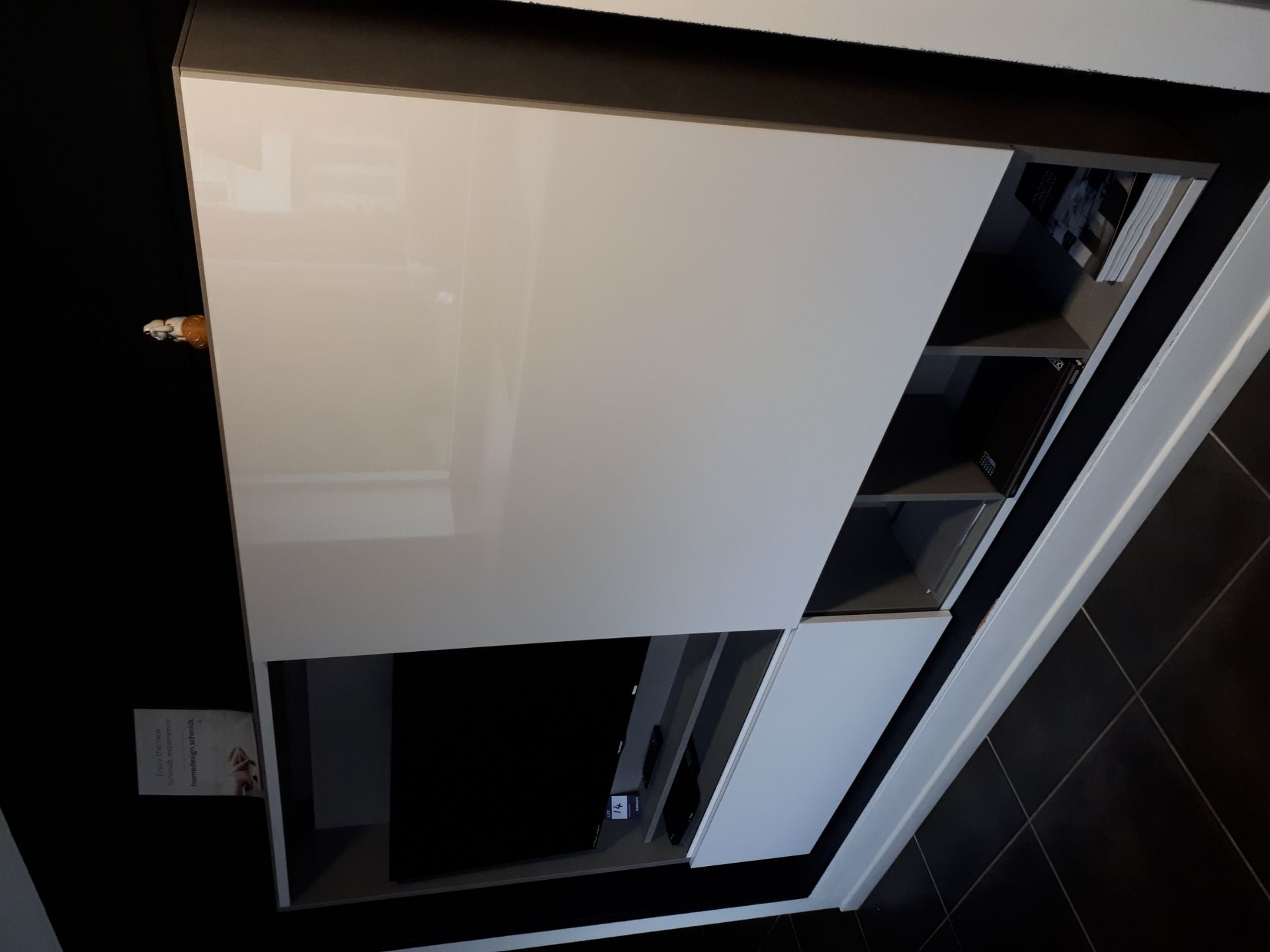 Boston White Gloss Sliding Door TV Cabinet with Blaupunkt LED TV - Image 3 of 3