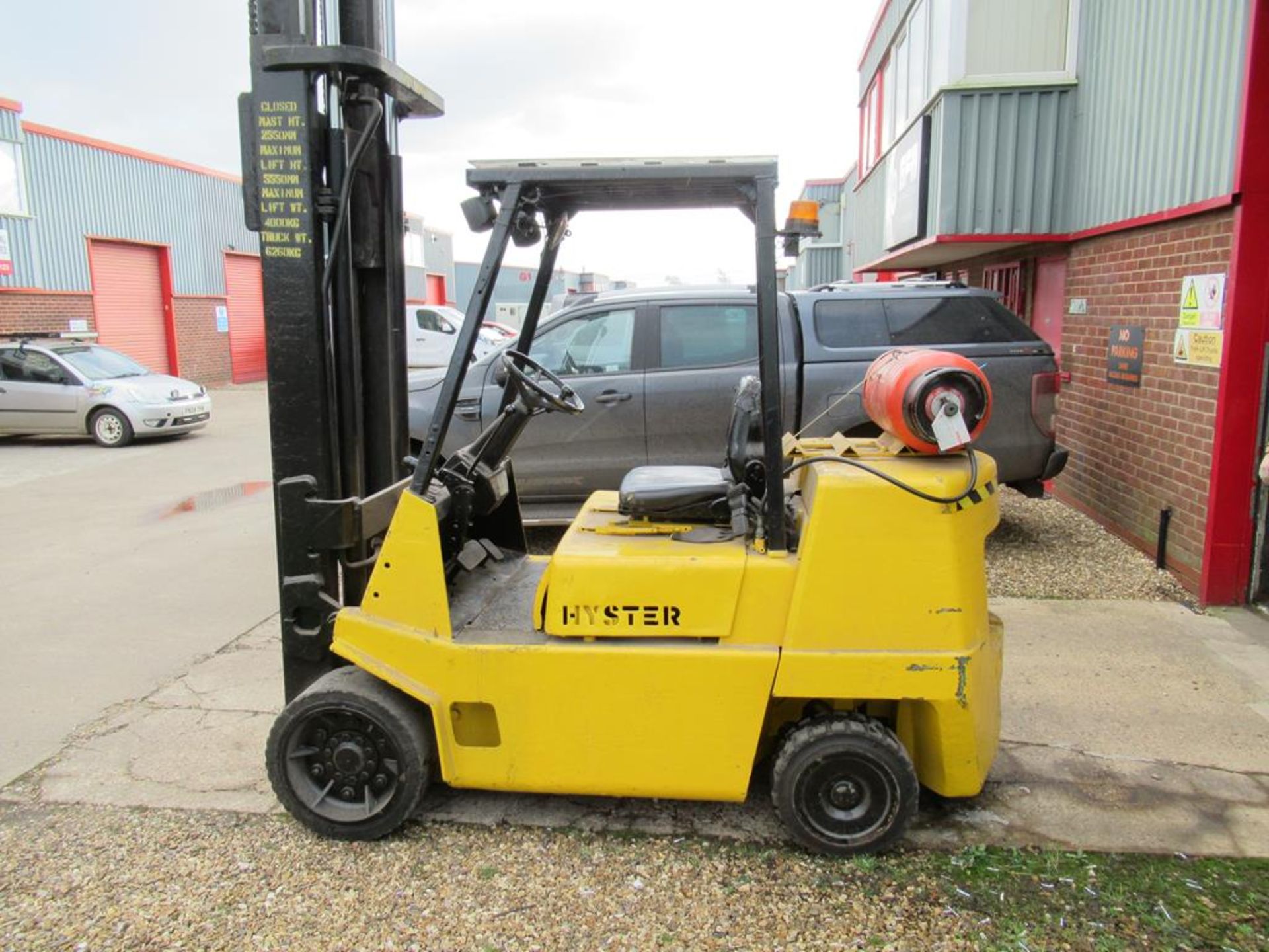 Hyster S4 OOXL Gas Powered Forklift - Image 4 of 14