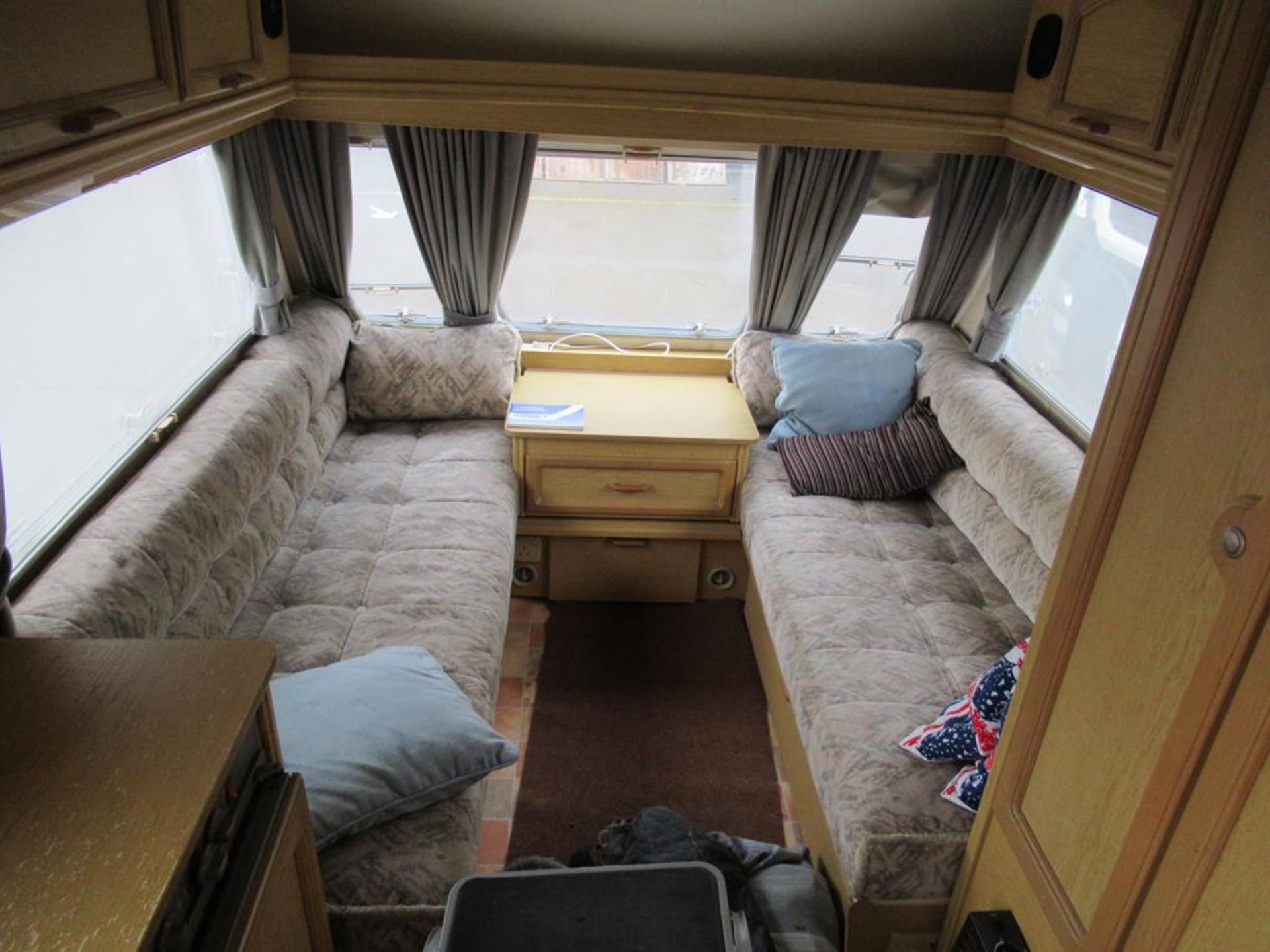 Abbey GTS 212 Caravan 2 berth - Image 19 of 33