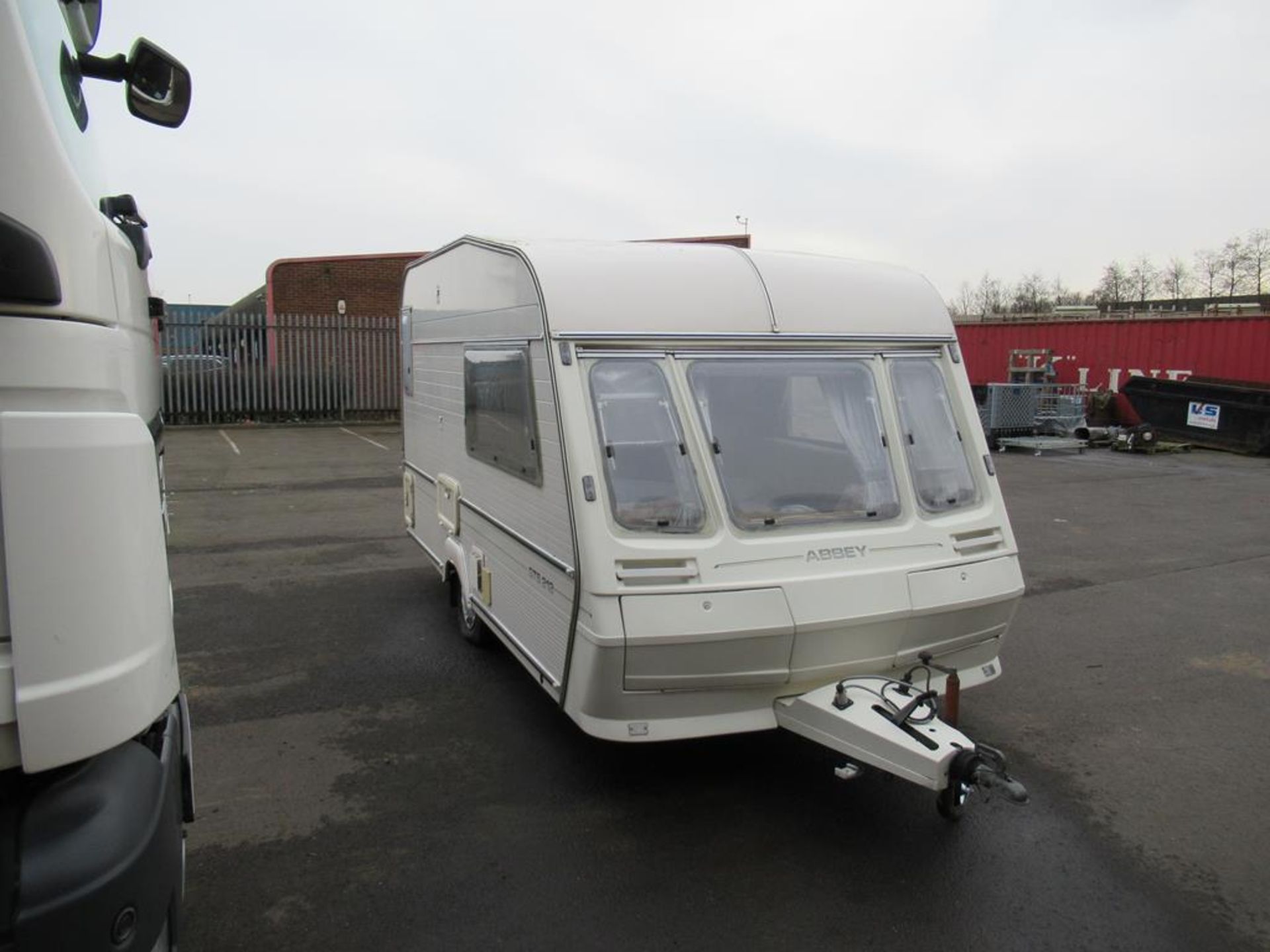 Abbey GTS 212 Caravan 2 berth - Image 3 of 33