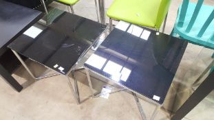 Assorted pairs of lamp/side tables together with coffee table