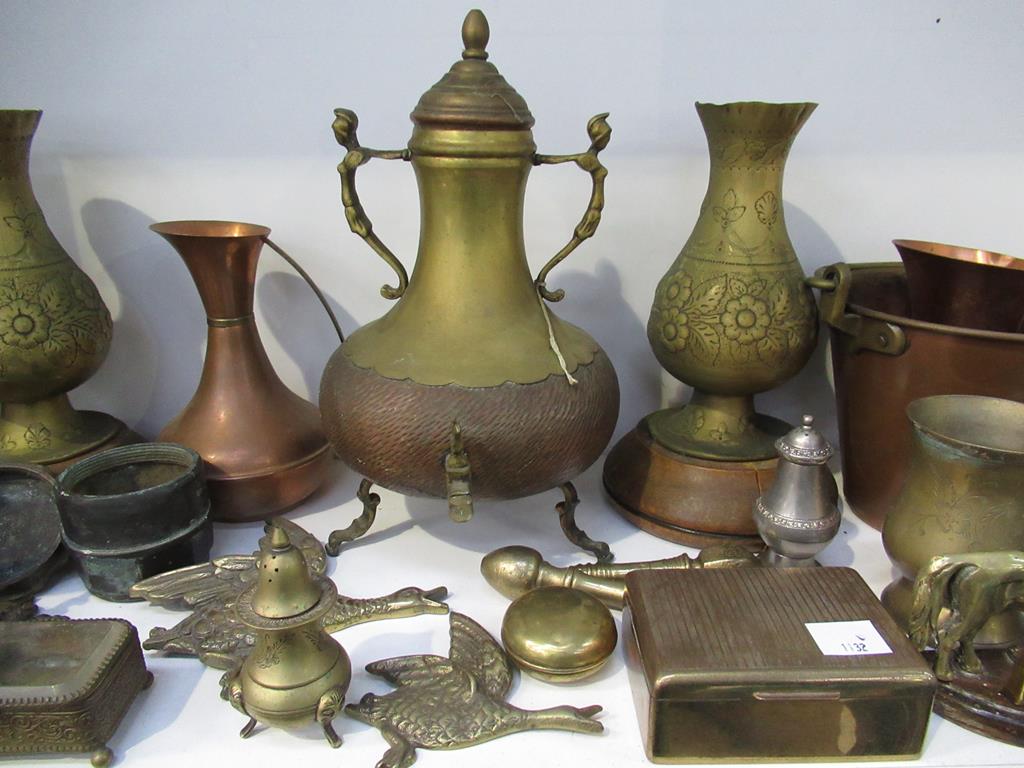 This is a Timed Online Auction on Bidspotter.co.uk, Click here to bid. Two Shelves of Assorted - Image 3 of 7