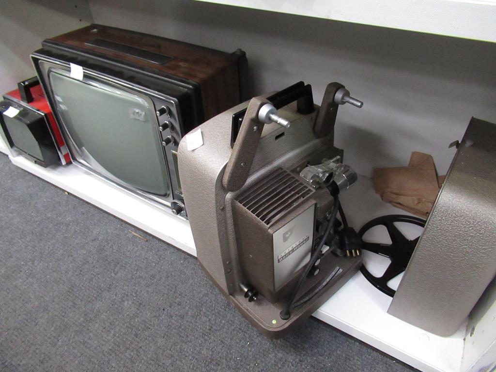 This is a Timed Online Auction on Bidspotter.co.uk, Click here to bid. Bell & Howell Reel to Reel