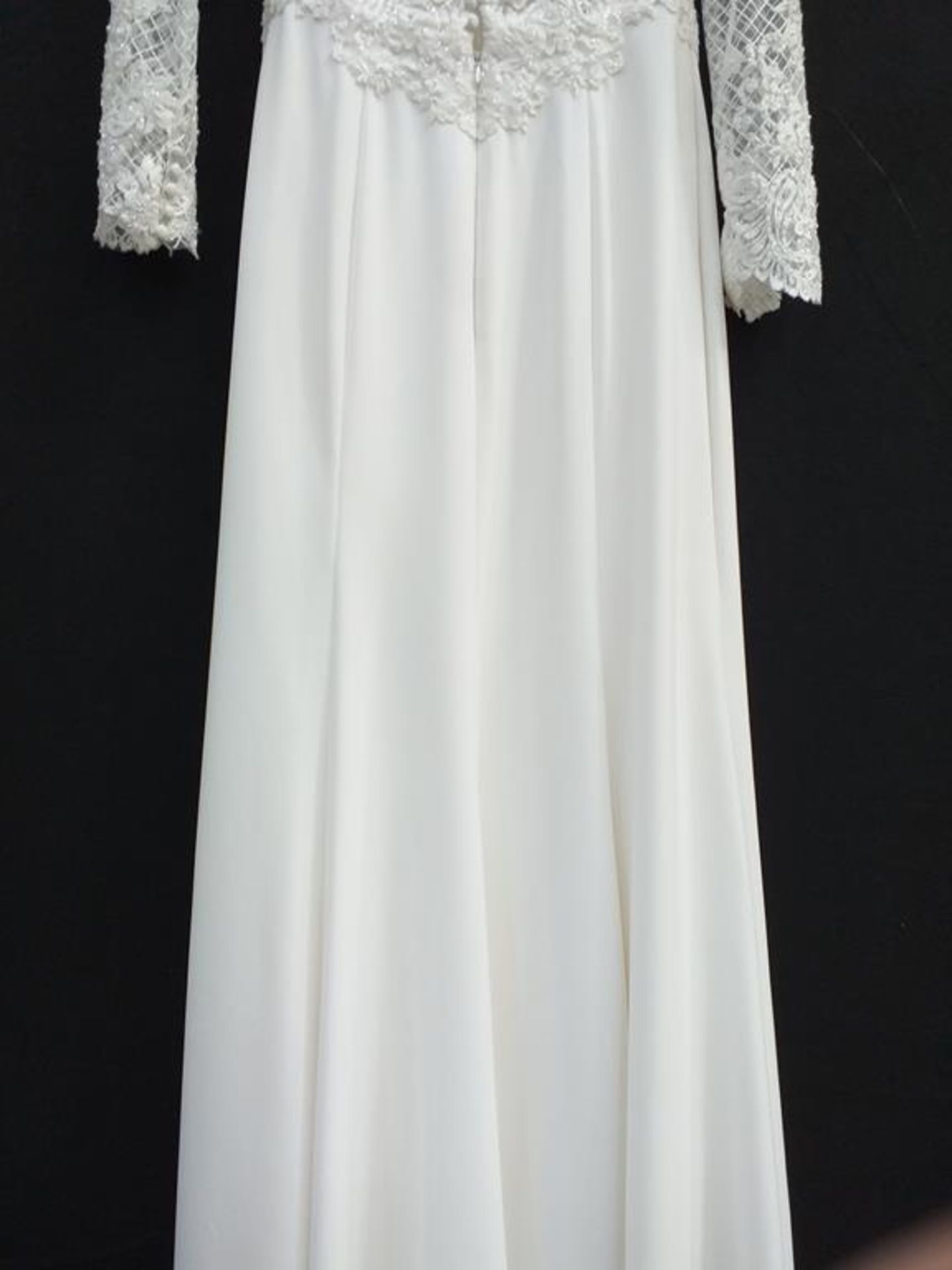 Modeca Styling Darlington wedding dress - Bild 7 aus 12