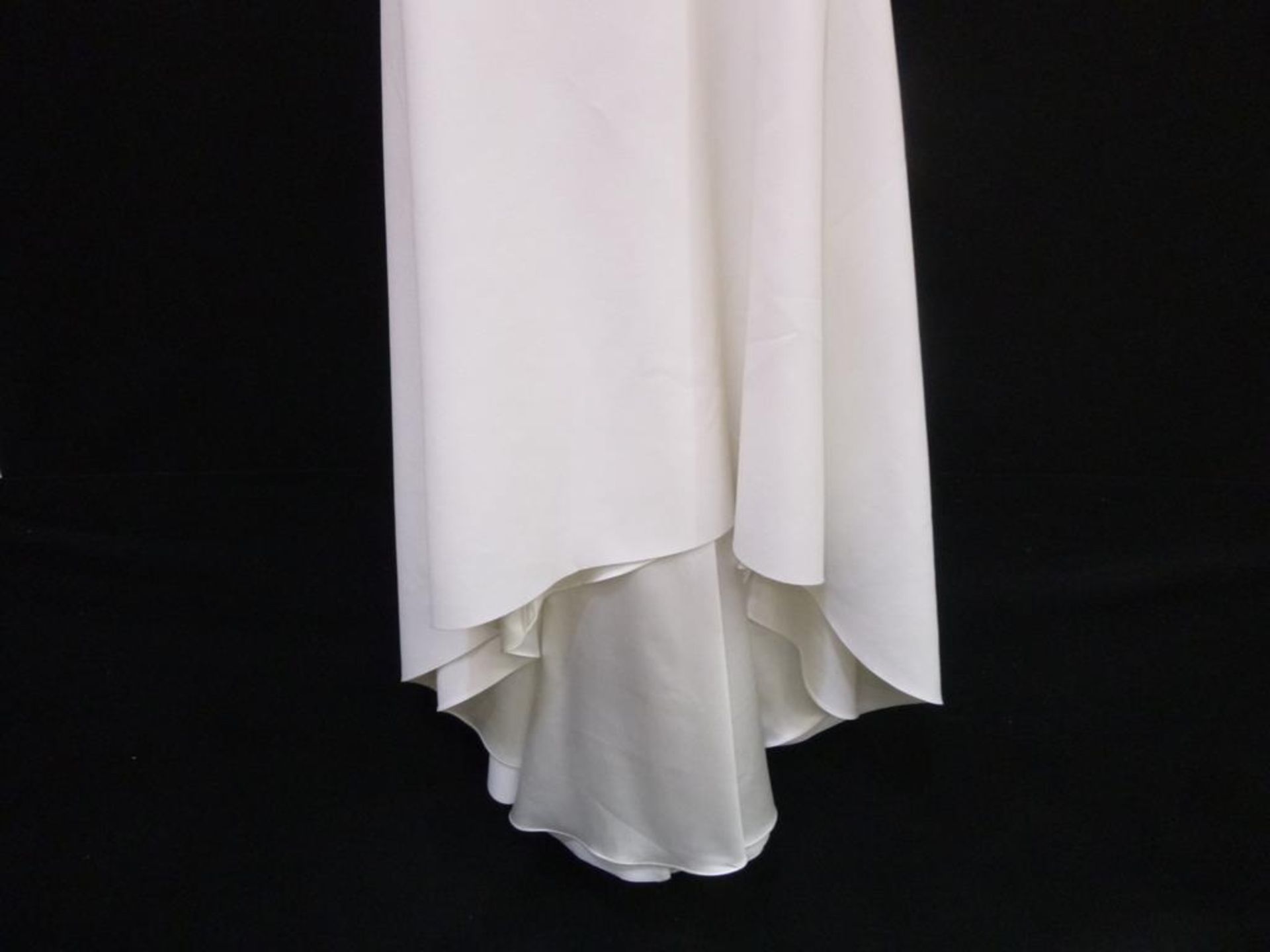 Chosen Broome wedding dress - Image 3 of 8