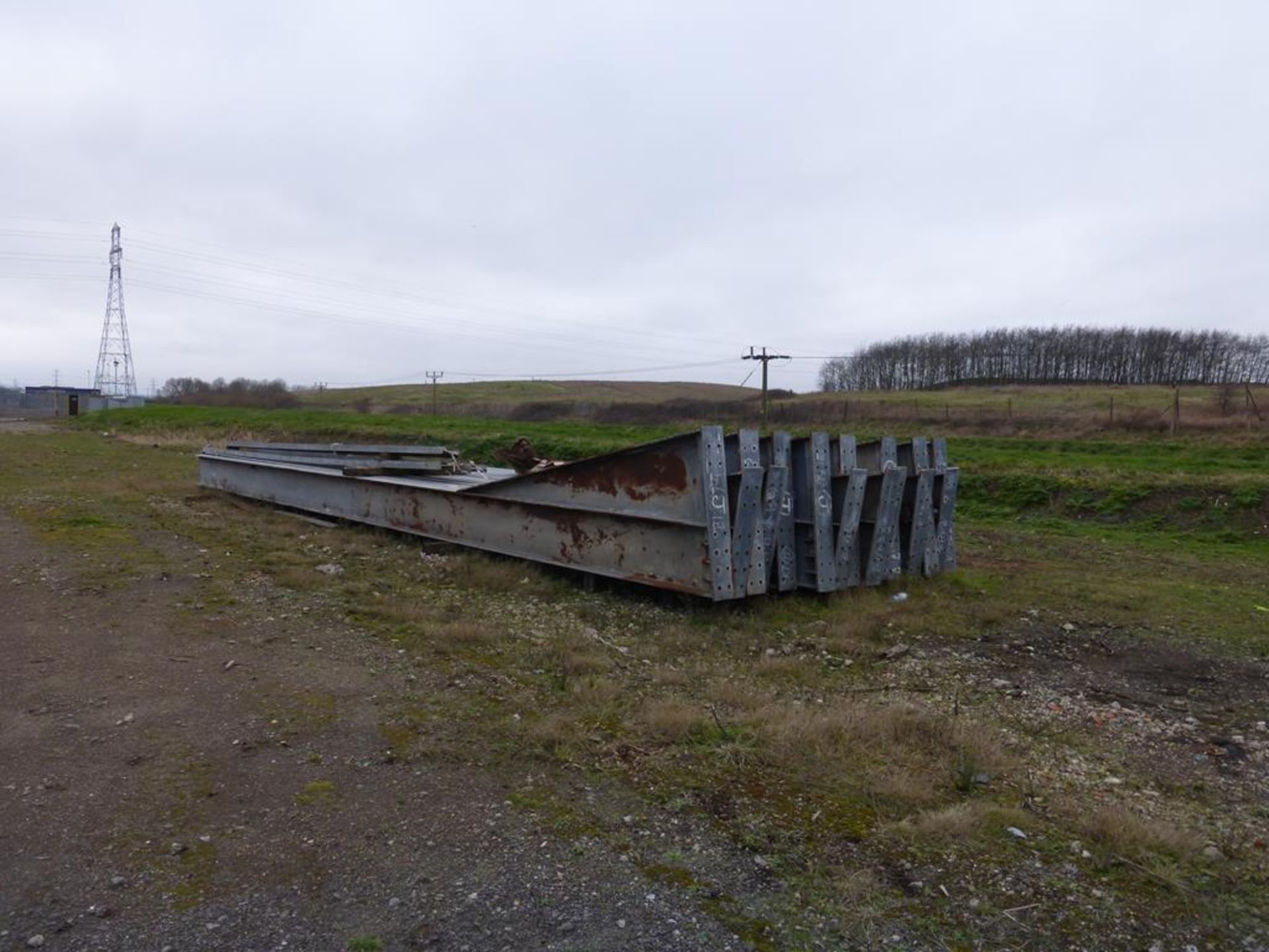 Steel framework for a portal framed building - Image 29 of 30