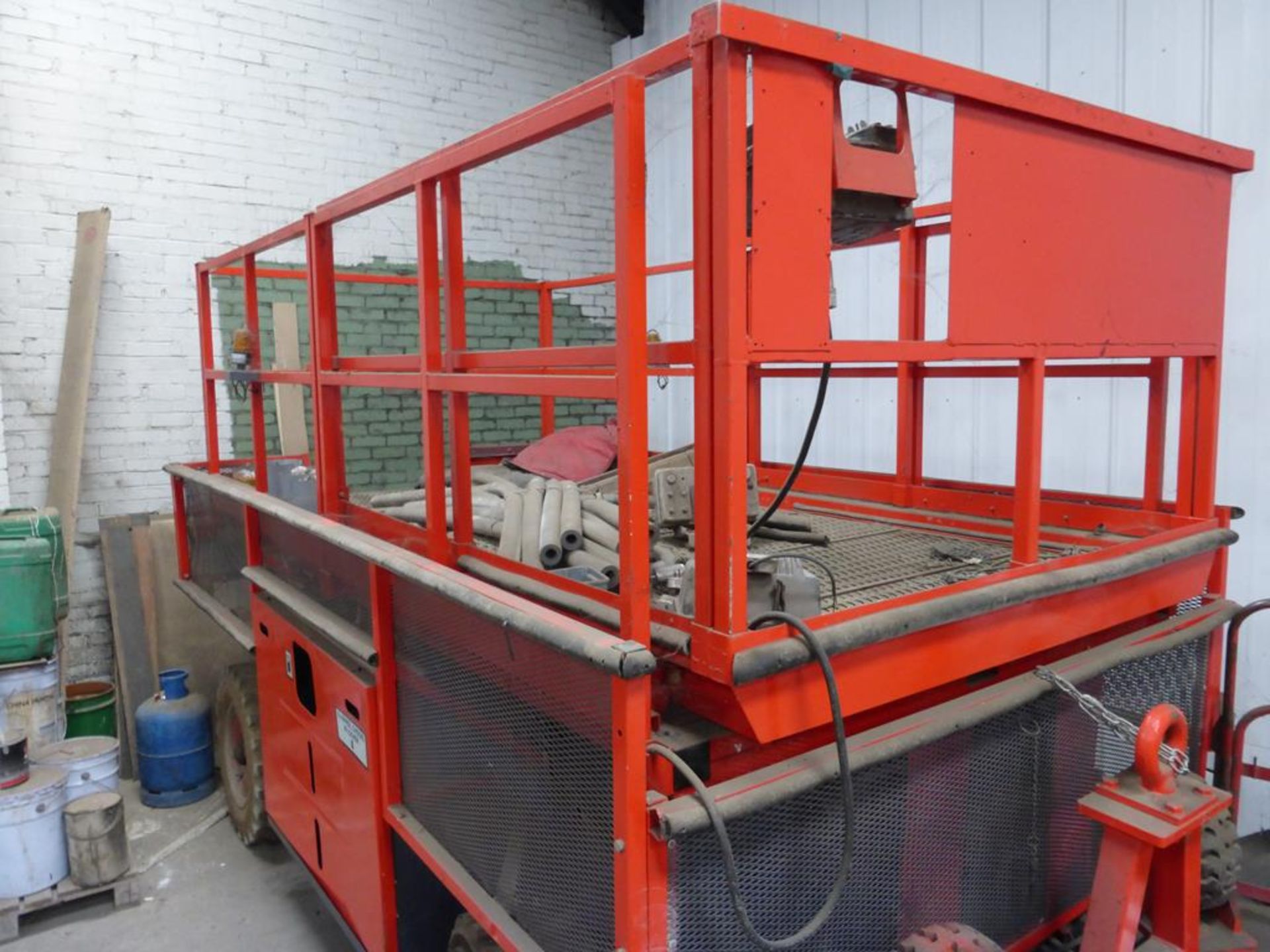 Super-Max SM3184 All terrain Scissor Lift (Runs but lift does not work) - Image 4 of 5