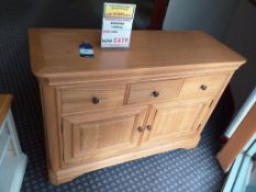 Banbury oak sideboard