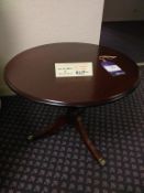 Gola mahogany round table