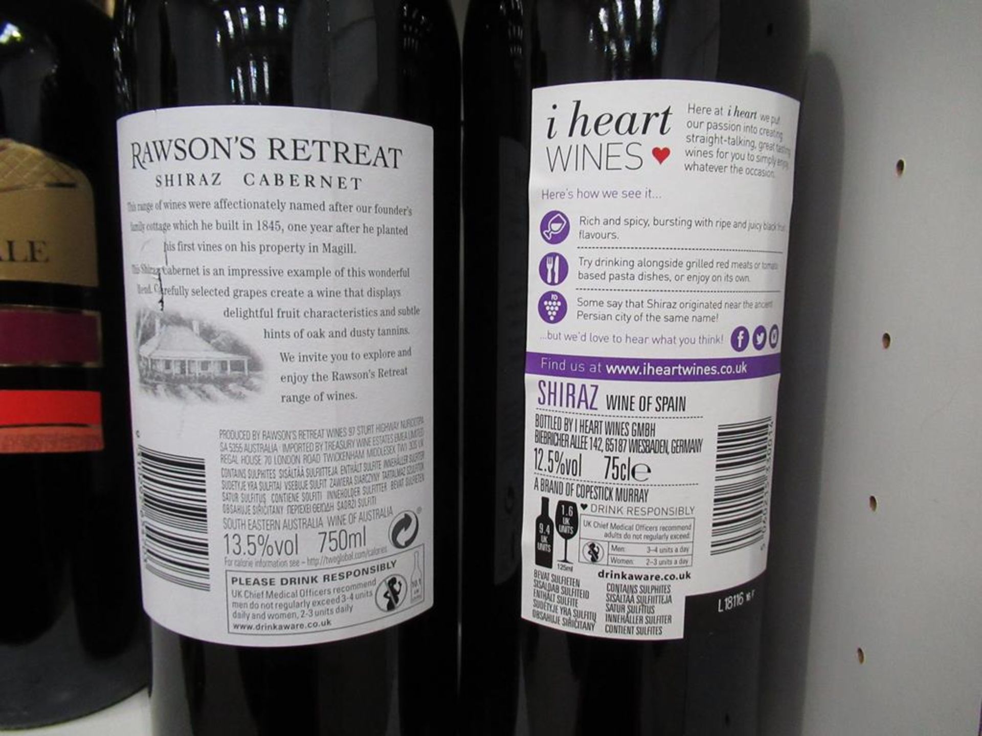 Eight bottles of La Umbra 2013 Merlot red wine , a bottle of La Umbra 2014 Pinot Noir red wine, thre - Image 3 of 9