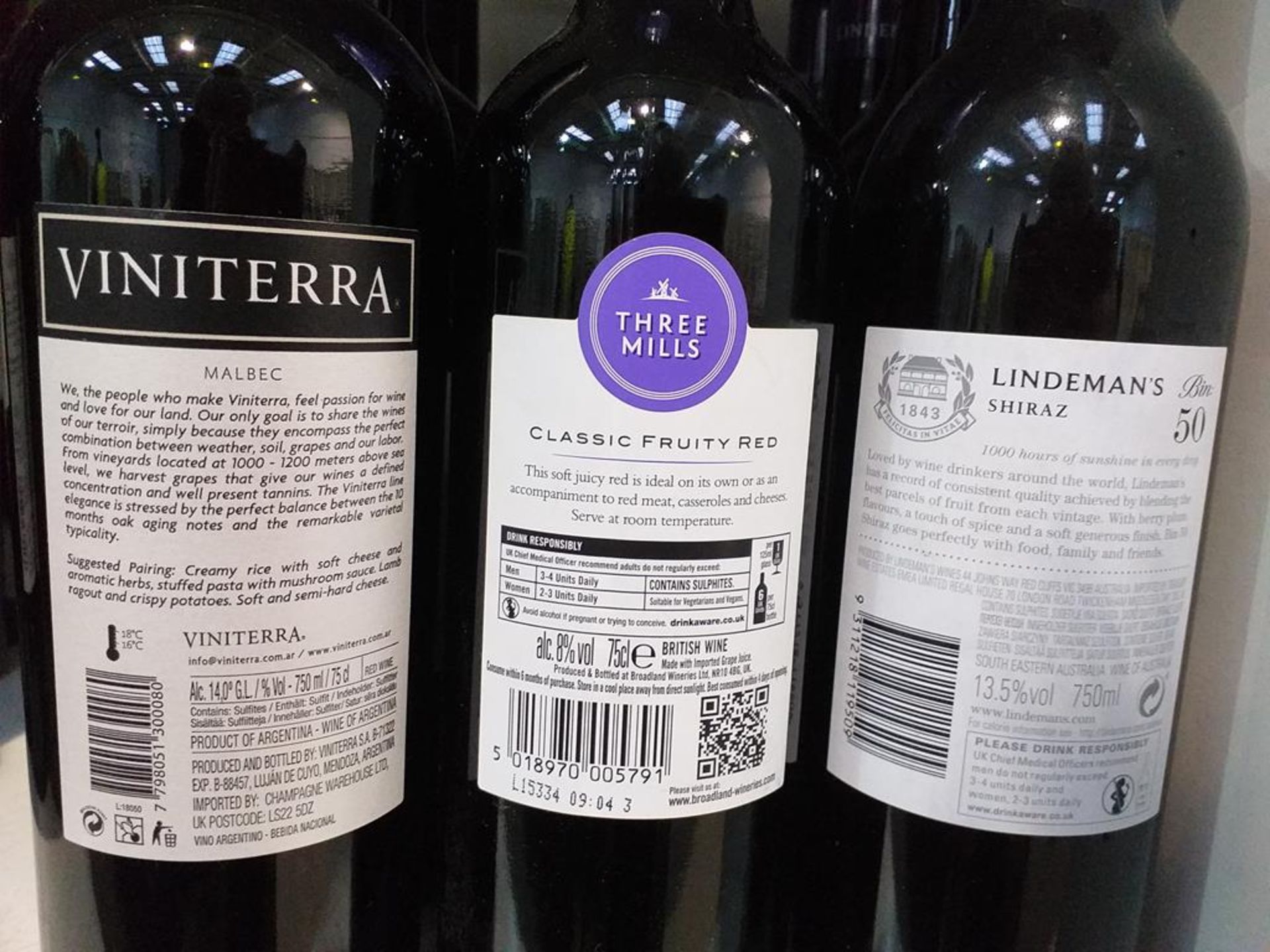 Four bottles of Viniterra Malbec 2016 Red Wine, two bottles of Three Mills Classic Fruity Red Wine a - Image 3 of 3