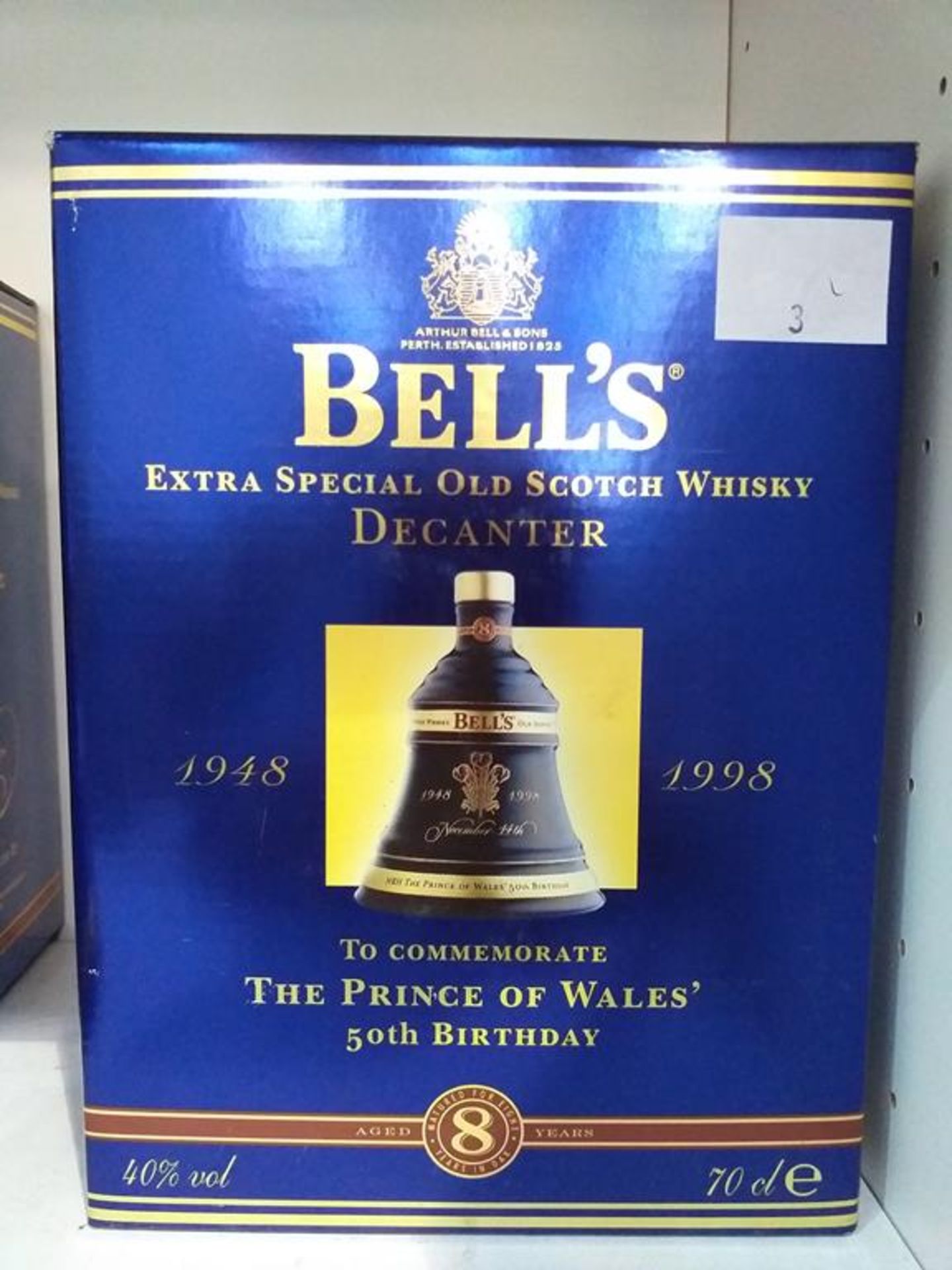 Bell's Extra Special Old Scotch Whisky Decanter to commemorate the Prince of Wales 50th birthday - Image 4 of 4