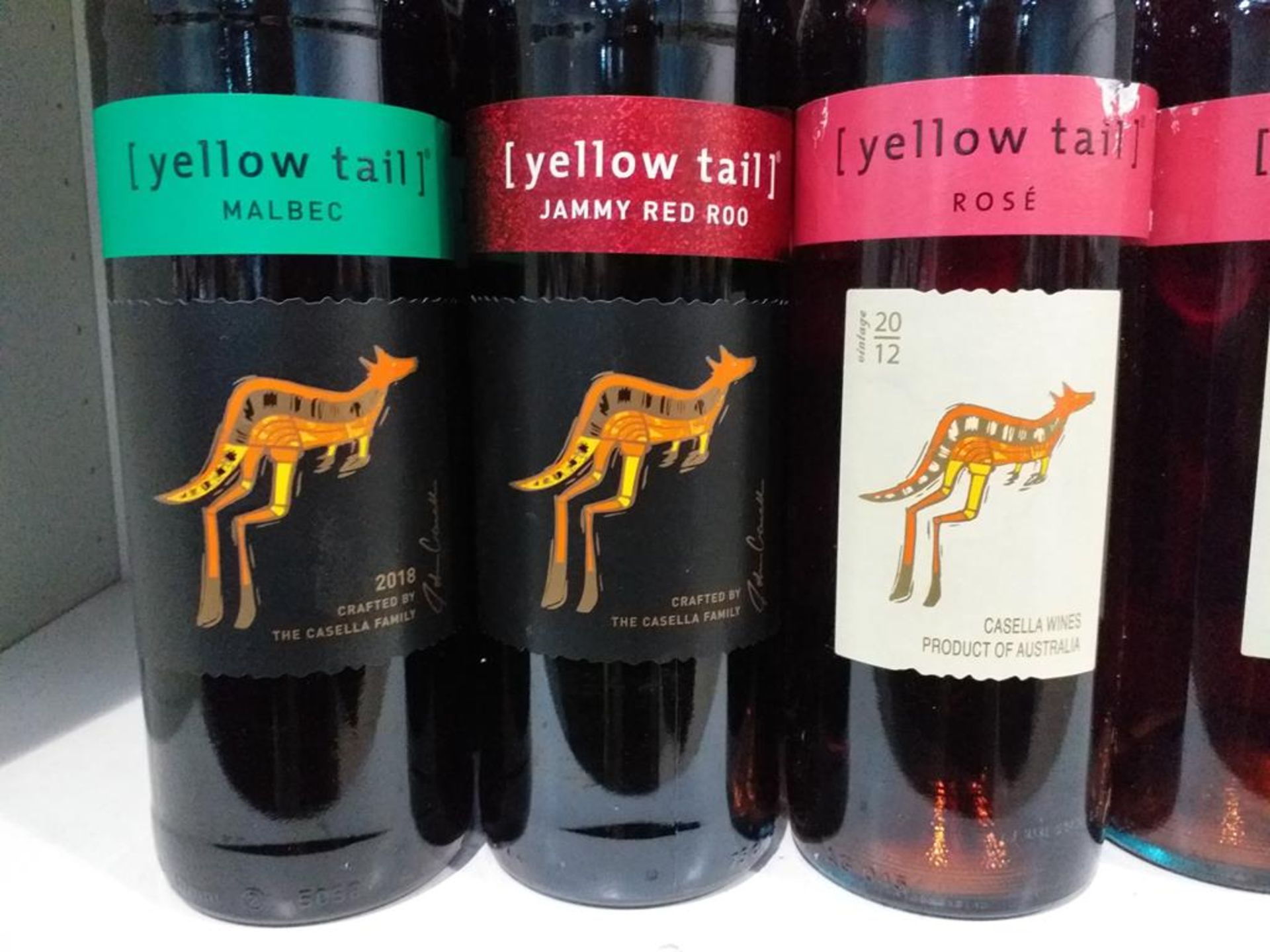 Sixteen bottles of Yellow Tail Wine: Eight bottles of 2012 Rose wine, four bottles of Jammy Red Roo - Image 2 of 3