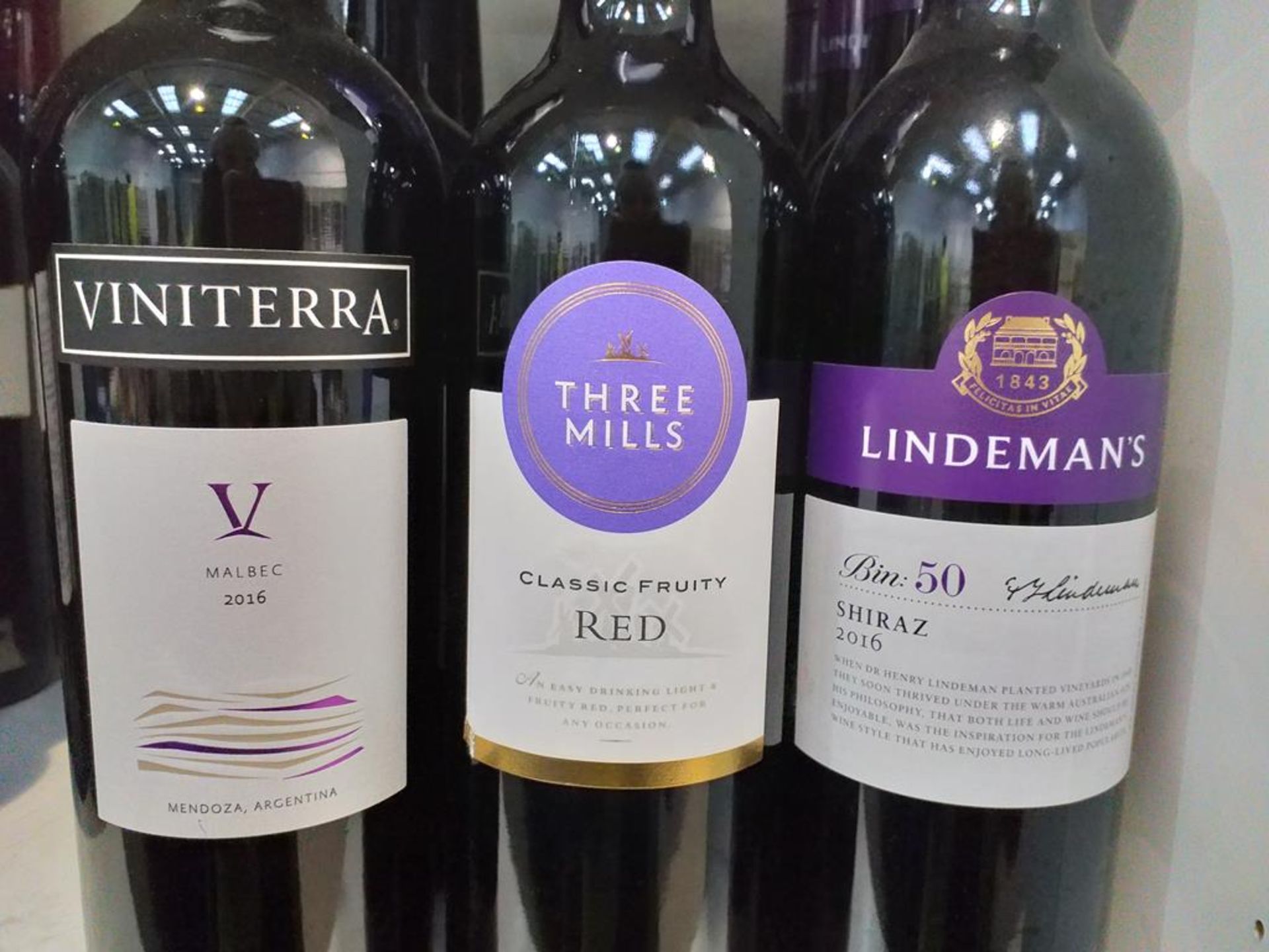 Four bottles of Viniterra Malbec 2016 Red Wine, two bottles of Three Mills Classic Fruity Red Wine a - Image 2 of 3