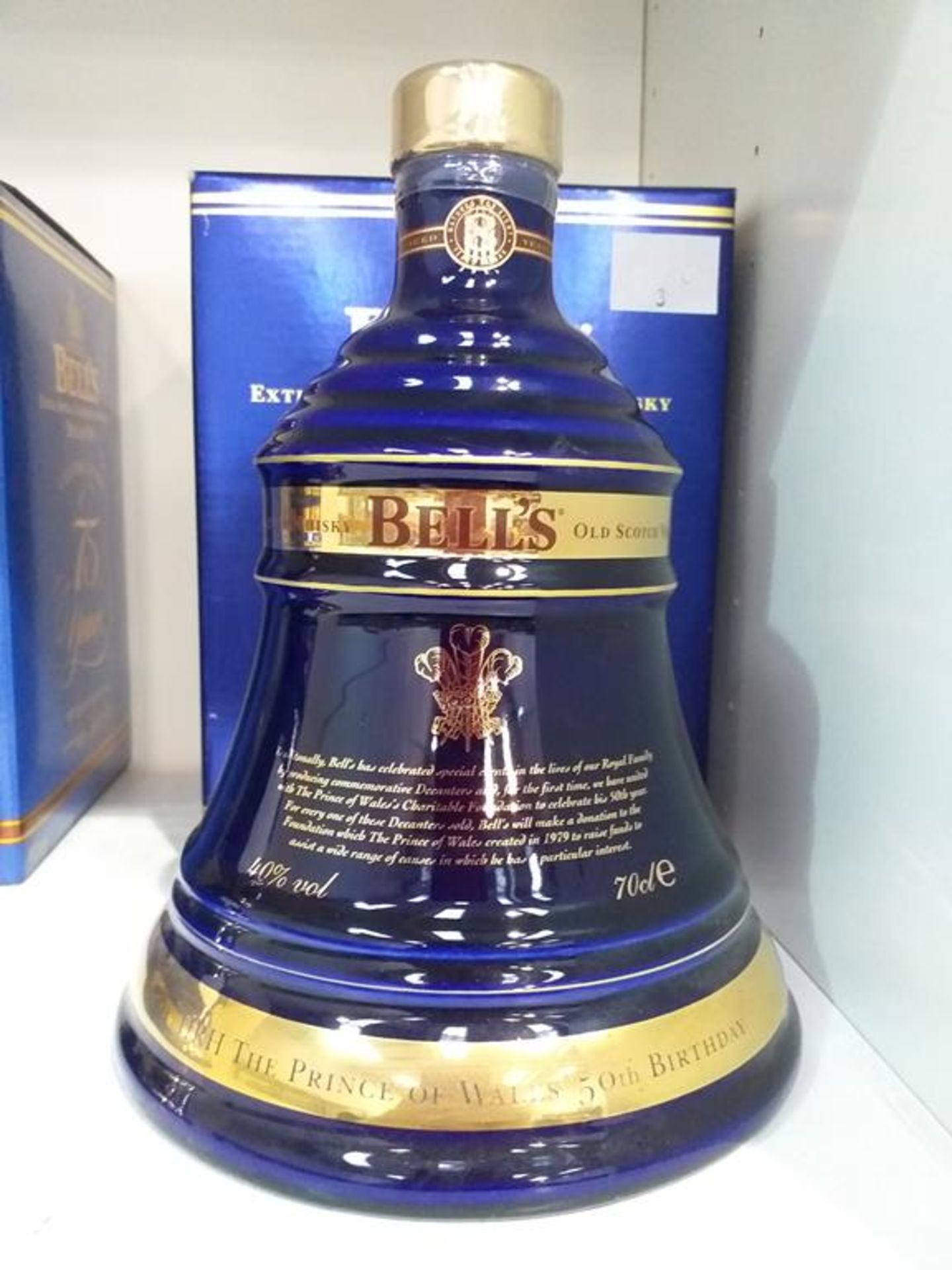 Bell's Extra Special Old Scotch Whisky Decanter to commemorate the Prince of Wales 50th birthday - Image 2 of 4