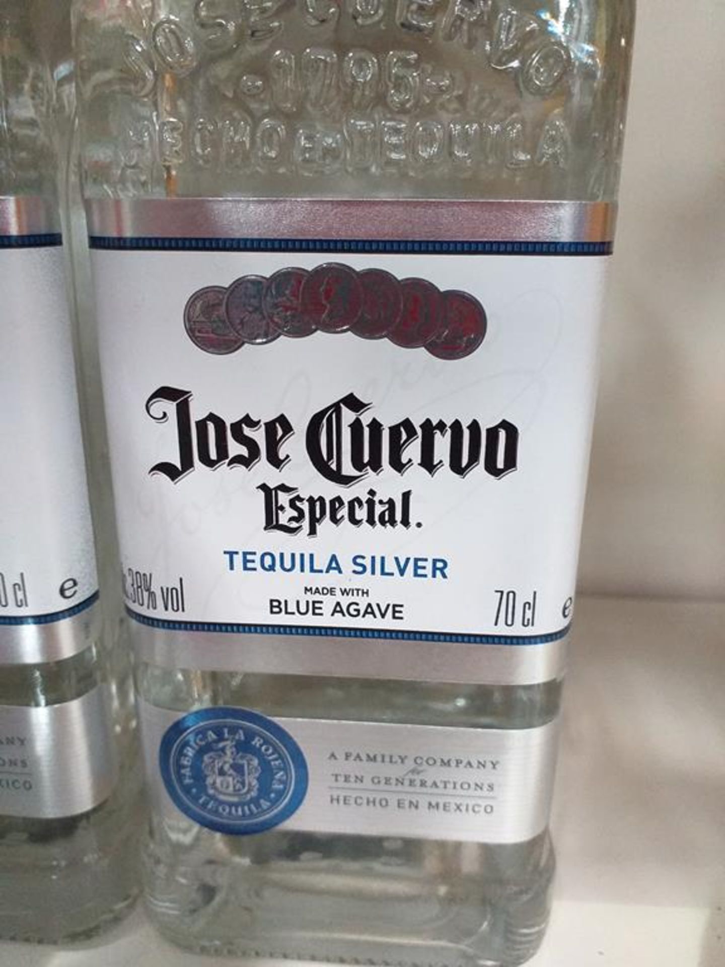 Four bottles of Jose Cuervo Especial Tequila Silver and three bottles of Absolut Cherry's Vodka - Image 4 of 5