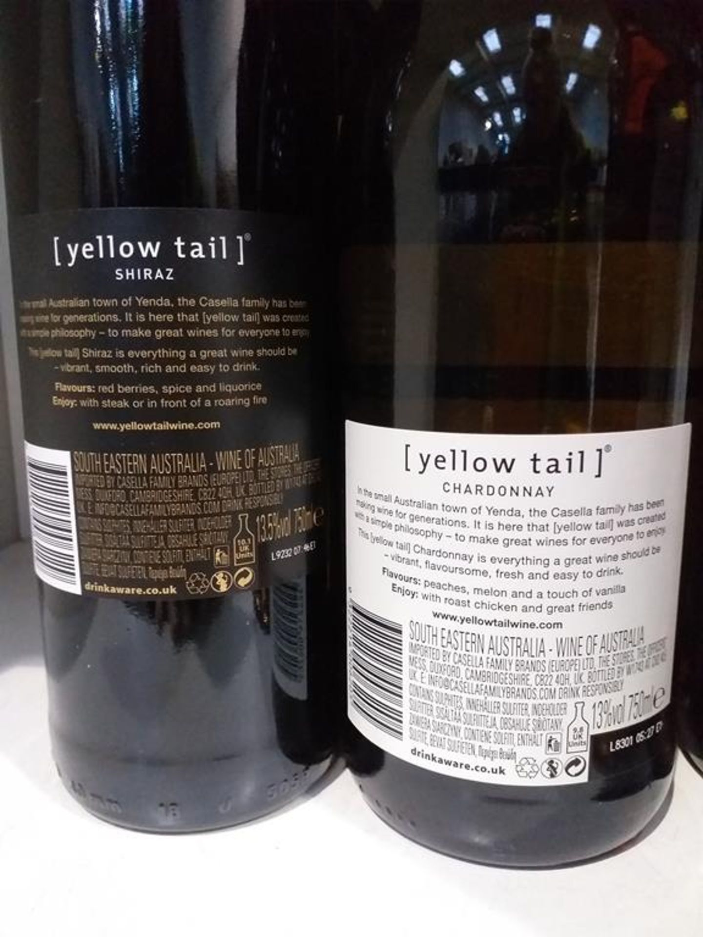 Eleven bottles of Yellow Tail wine: three bottles of 2018 Shiraz red wine, three bottles of 2018 Cha - Image 5 of 9