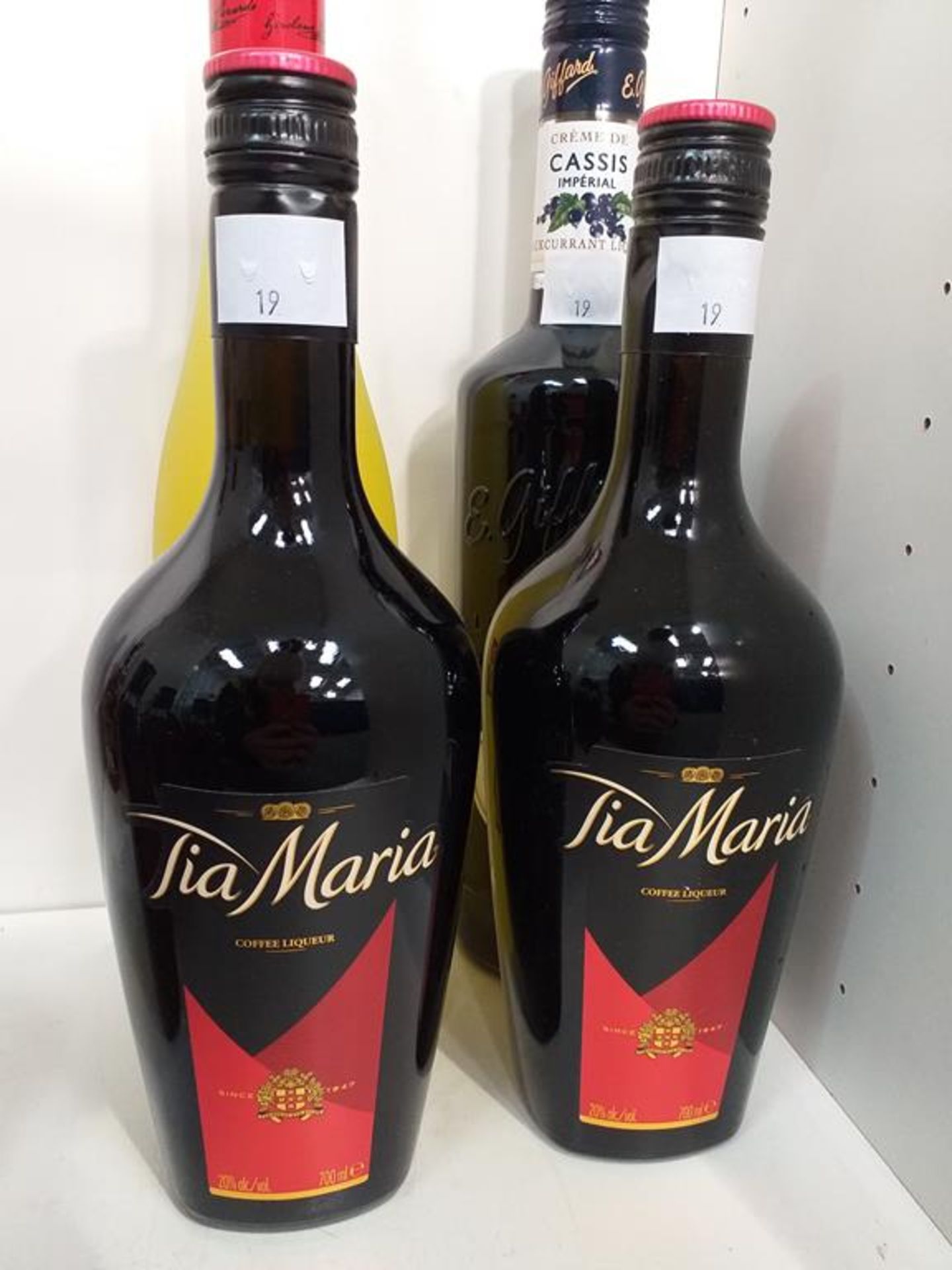 Four bottles of Raisthorpe Manor Vodka Liqueur ( three peach & one strawberry), two bottles of Tia M - Image 4 of 8