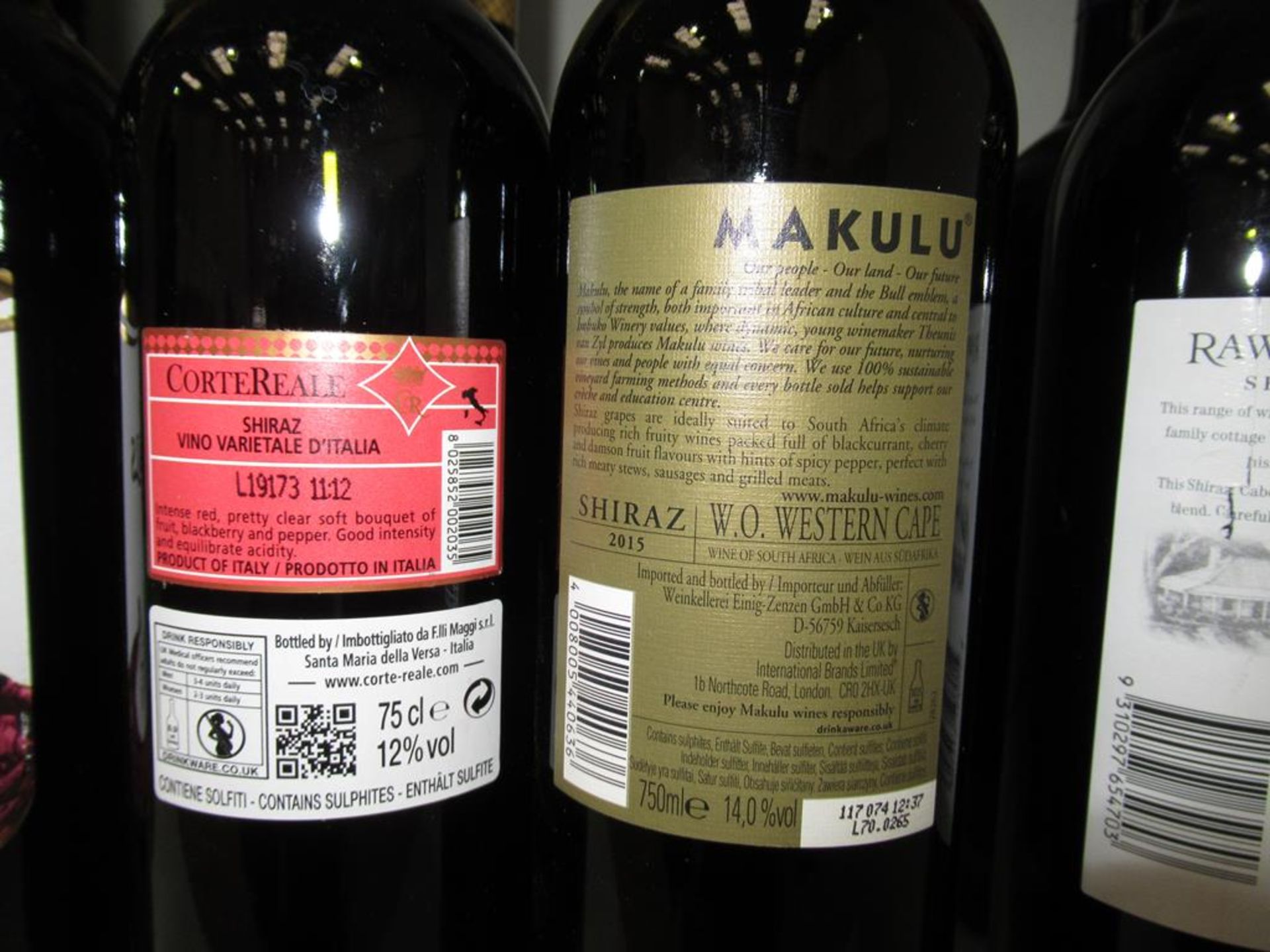 Eight bottles of La Umbra 2013 Merlot red wine , a bottle of La Umbra 2014 Pinot Noir red wine, thre - Image 5 of 9