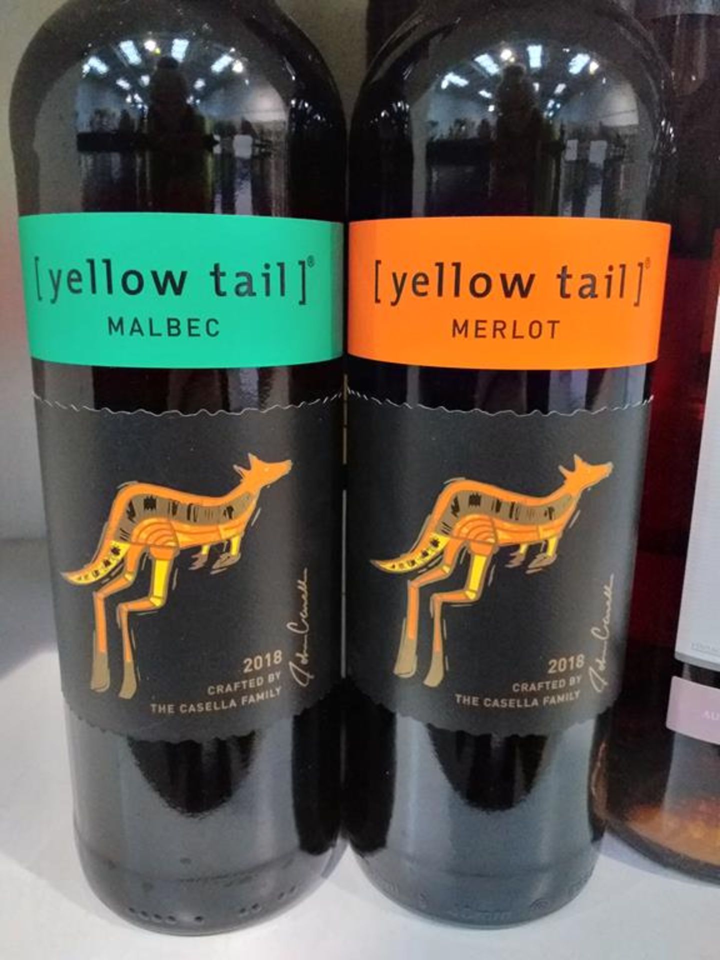 Eleven bottles of Yellow Tail wine: three bottles of 2018 Shiraz red wine, three bottles of 2018 Cha - Image 2 of 9