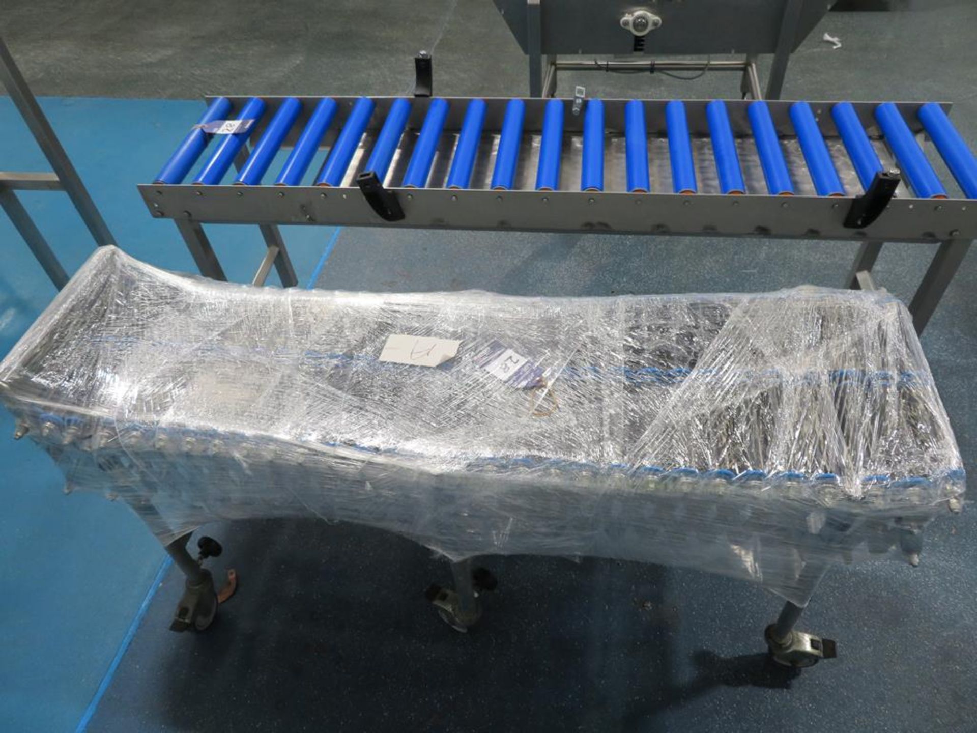 Mobile Concertina Gravity Conveyor - Image 4 of 5