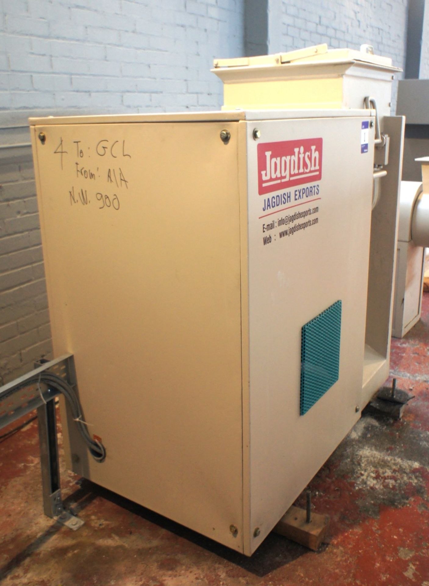 GCL Toilet Soap Plant with capacity of 3 tons/day (125Kg/hour) with: Caustic Lay Tank, - Image 25 of 47