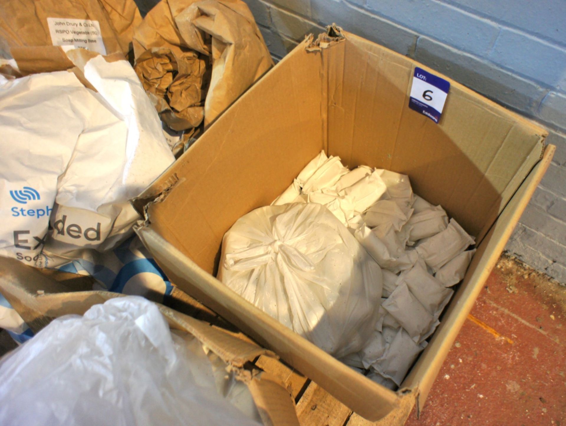 Contents to pallet to include SKFF FR-11803 Dovina, boxes of various soap tablets and soap base - Image 3 of 4