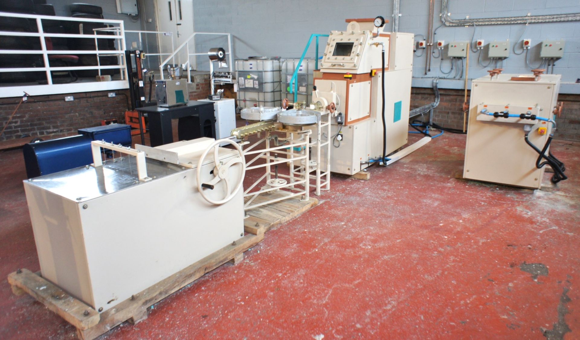 GCL Toilet Soap Plant with capacity of 3 tons/day (125Kg/hour) with: Caustic Lay Tank, - Image 2 of 47