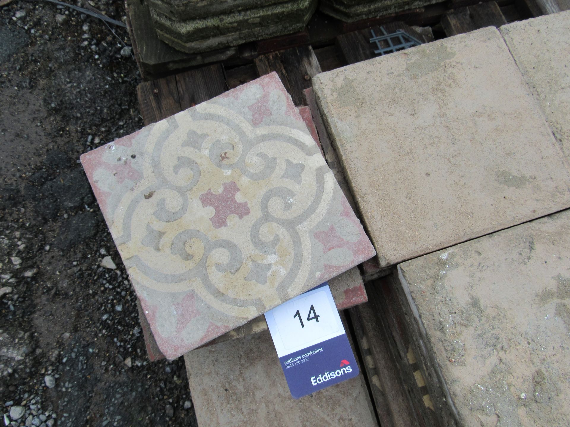 Quantity Reclaimed Tiles to Pallet - Image 2 of 2