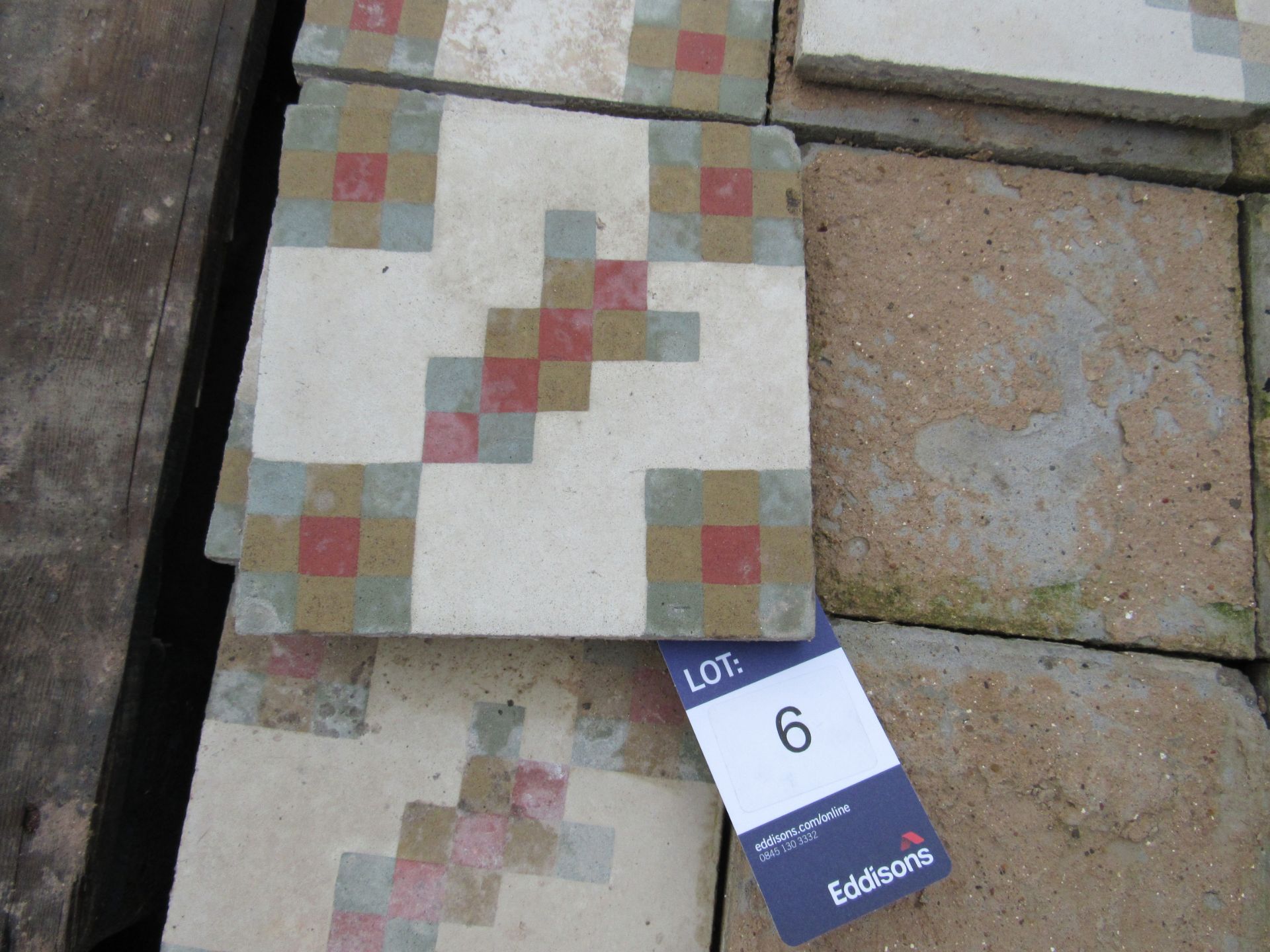 Quantity Reclaimed Tiles to Pallet - Image 2 of 2