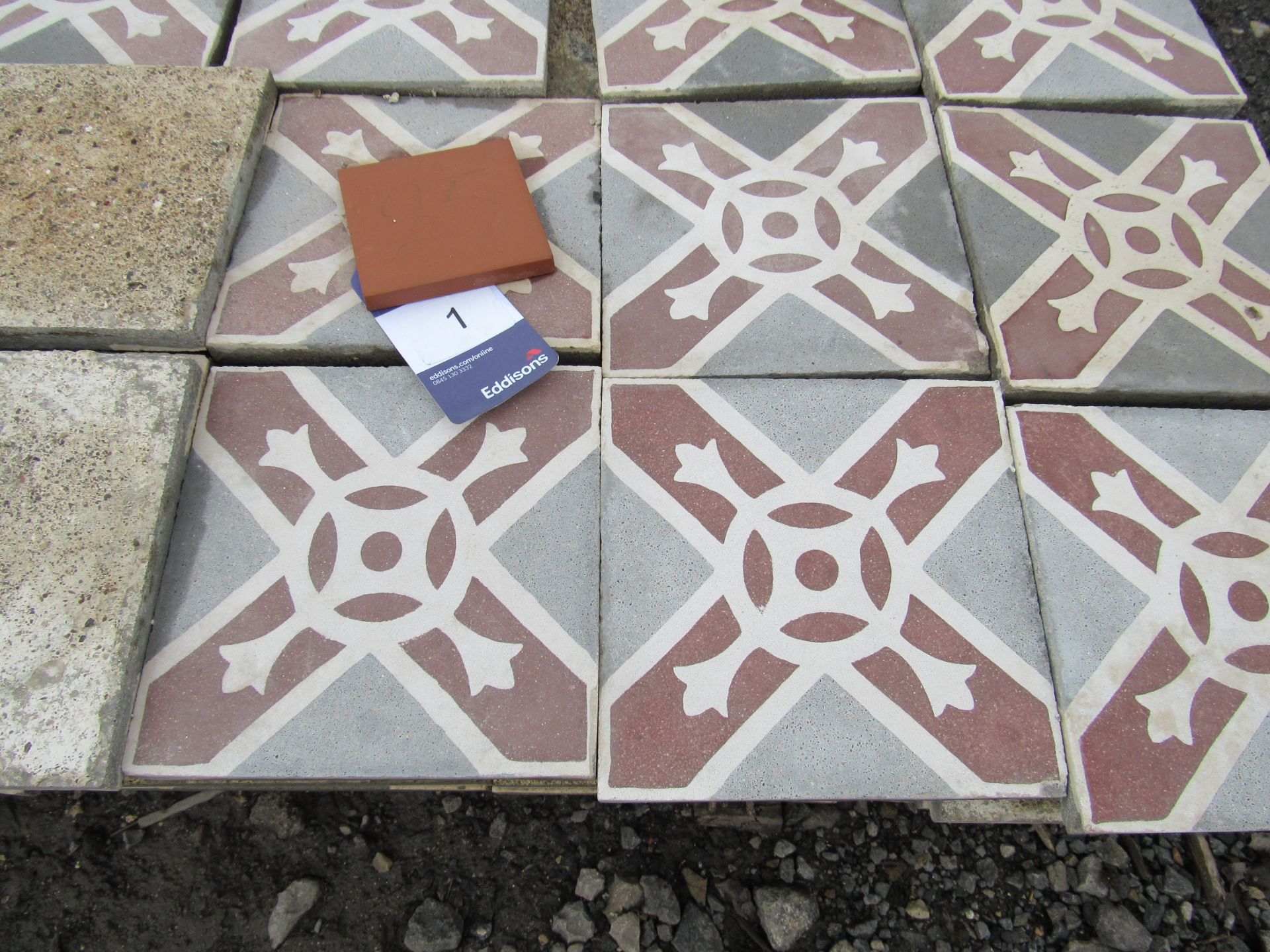 Quantity Reclaimed Cruzar Tiles to Pallet - Image 2 of 2