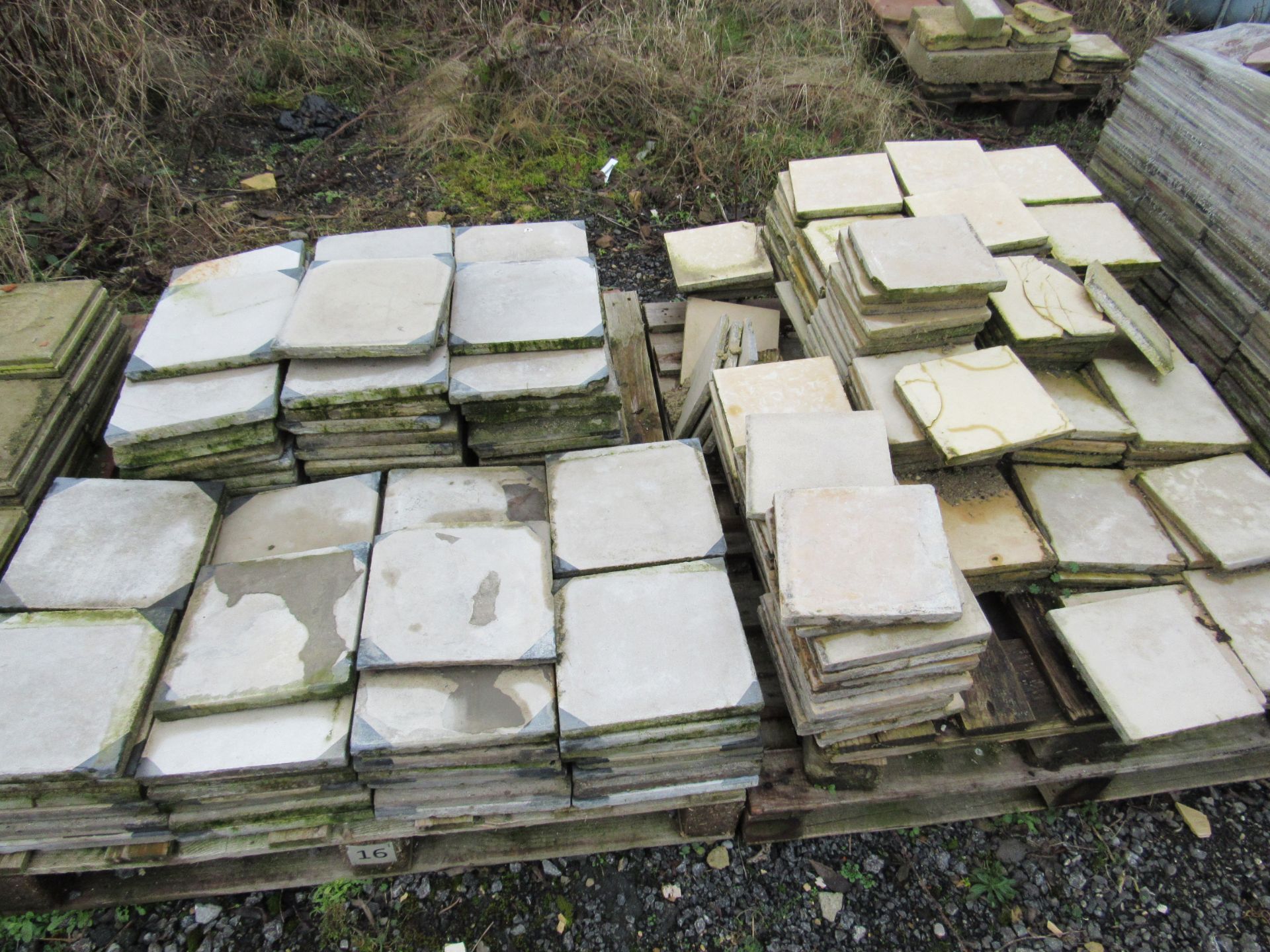 Quantity Various Reclaimed Tiles to 4 Pallets - Image 3 of 3