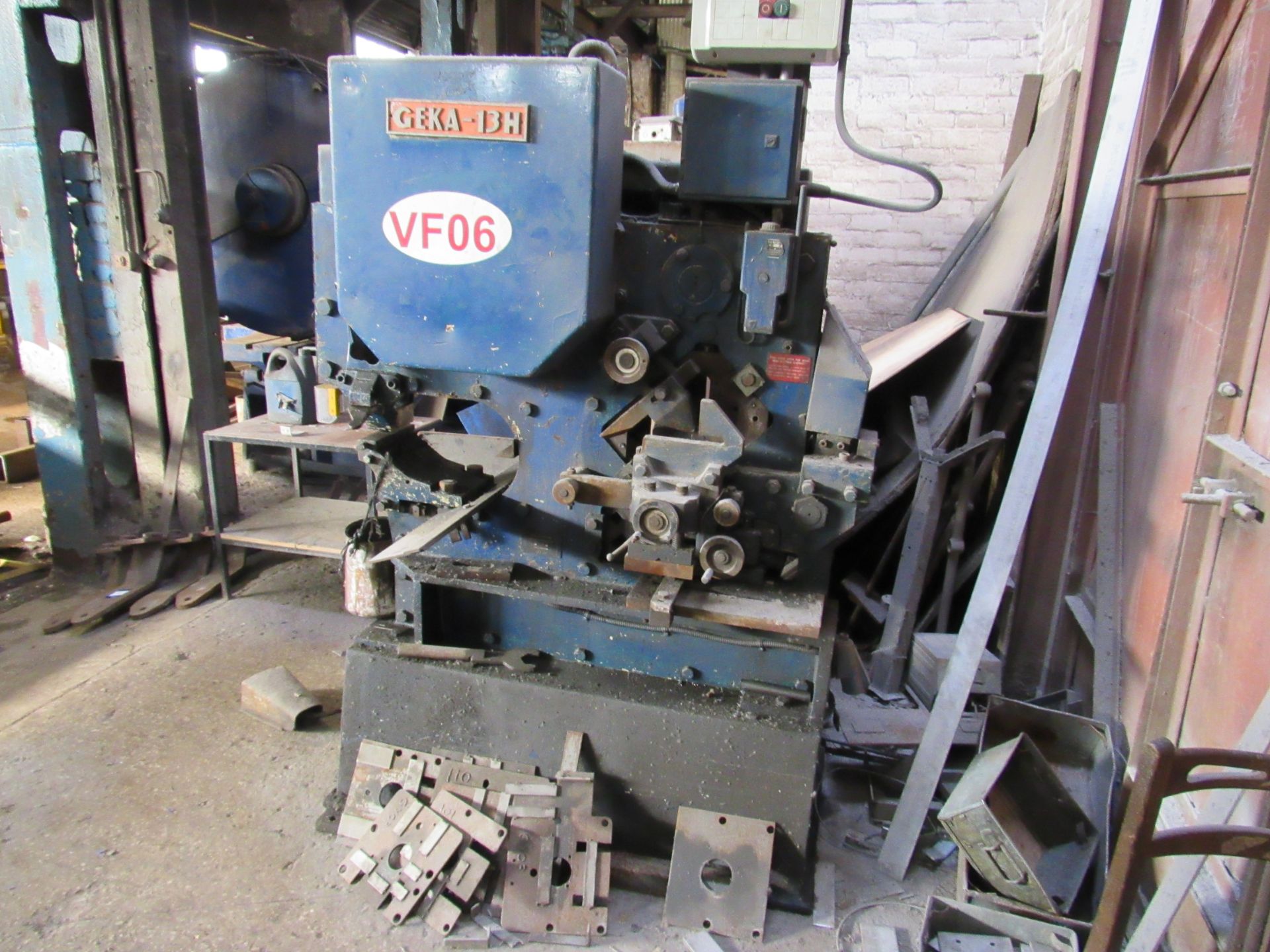 Geka 13H Metal worker, Punch, Bar Cropper, Shear (Requires disconnection by qualified electrician - Image 3 of 6