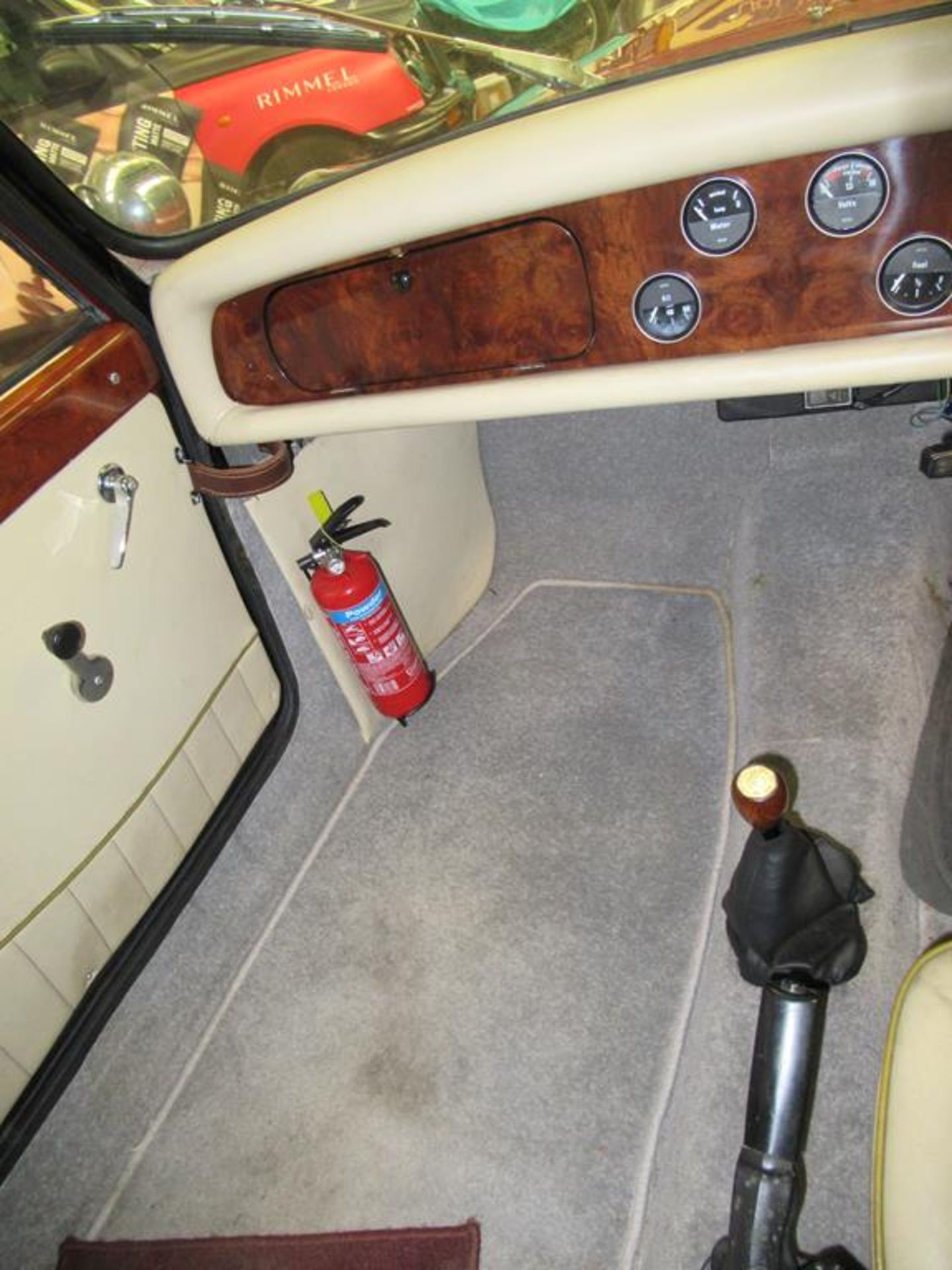 1980 “Roxy” classic Beauford Tourer Convertible 1930’s Style Replica. (reg: NJI 3787) - Image 9 of 12