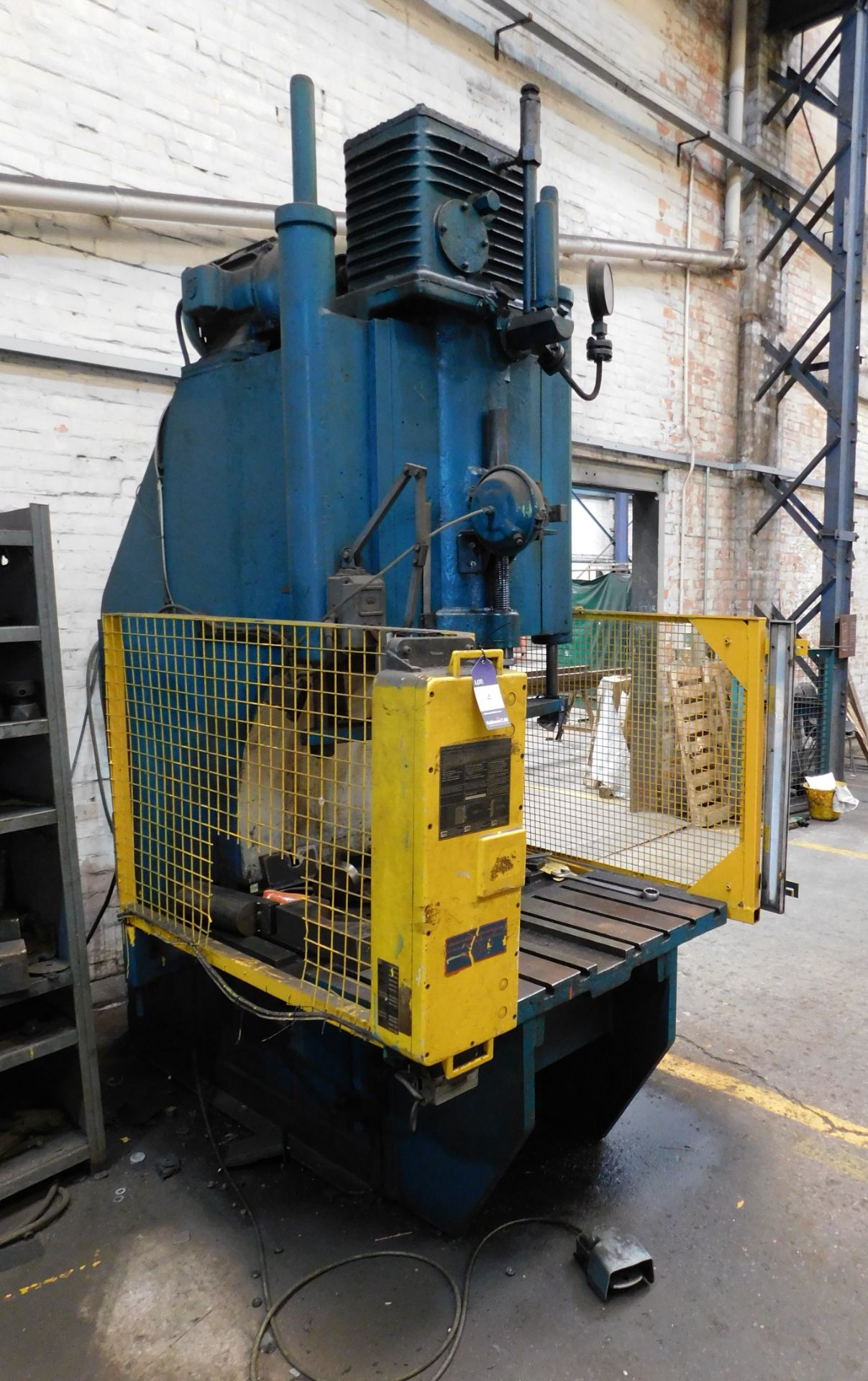 Sick Type 706-0121 Hydraulic Press 8" Diameter (Es