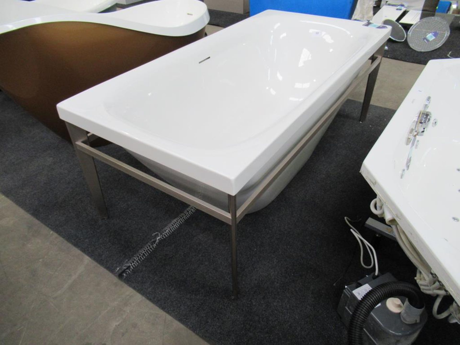 Ex Display Duravit Xviu Metal Framed Bathtub - Image 2 of 3