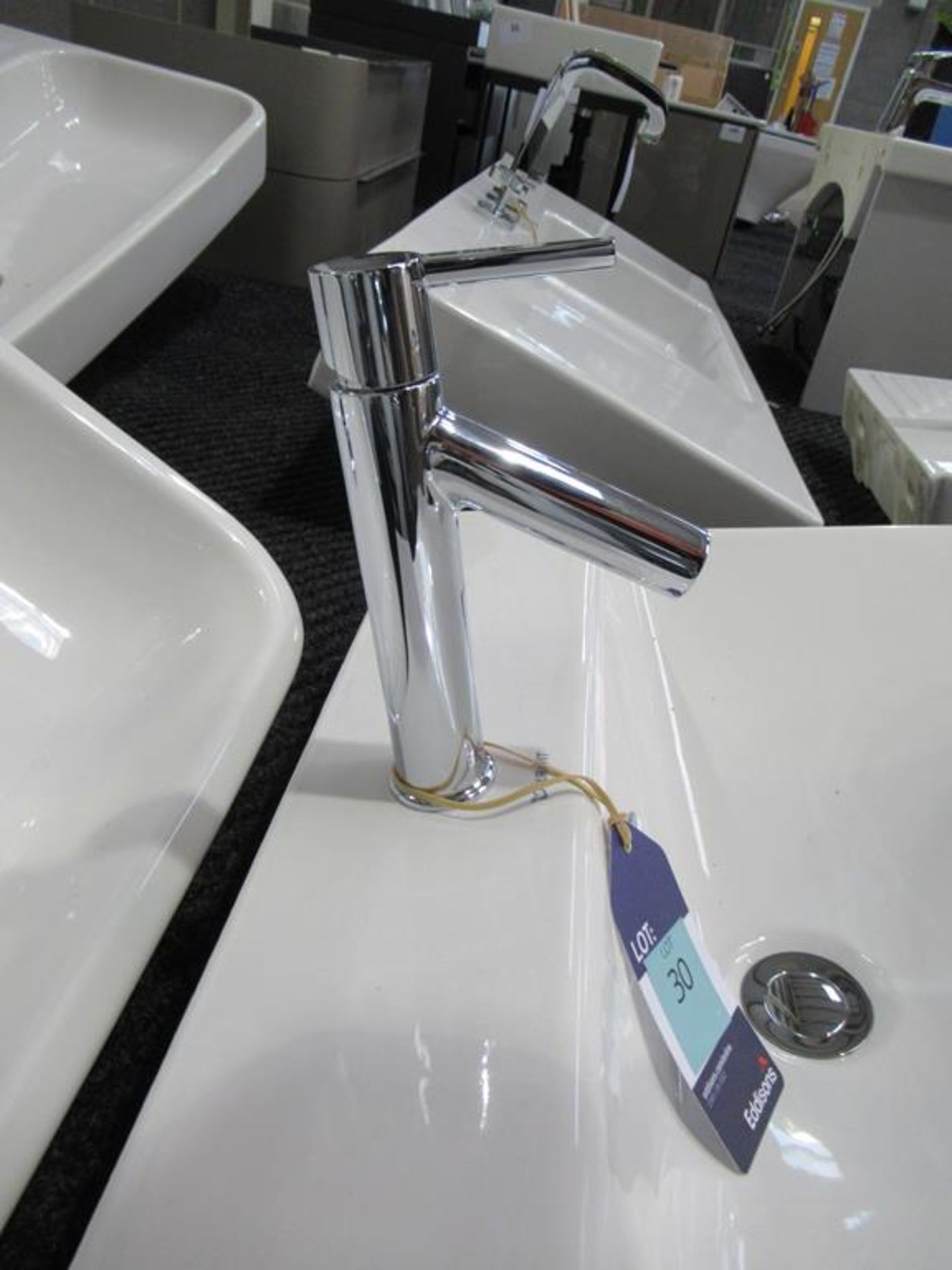 Ex Display Duravit P3 comforts Wash Basin 600mm with Starck single lever basin mixer. - Image 2 of 2