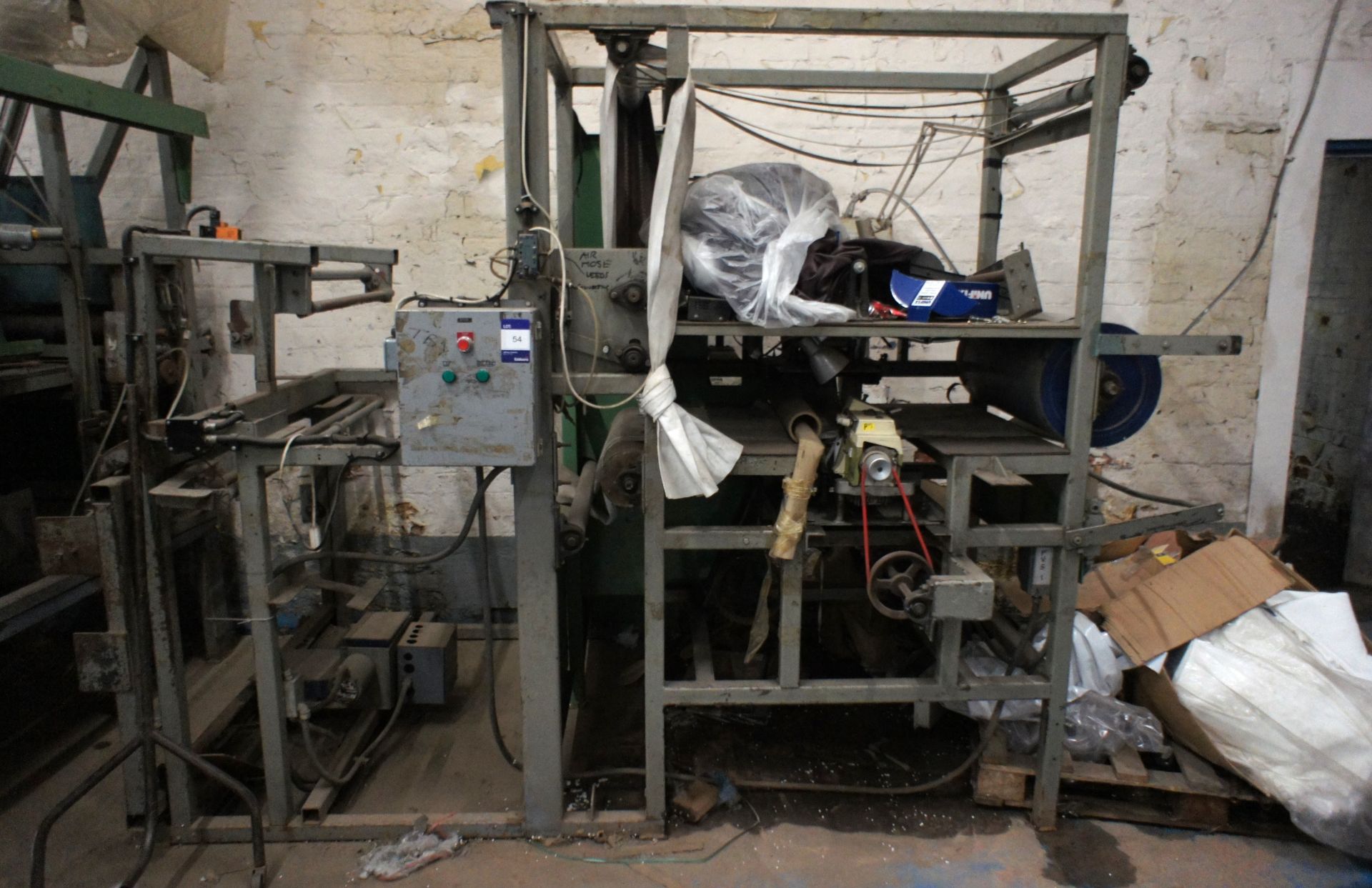 2 Various Cannibalised Machines, as Lotted - Image 2 of 5