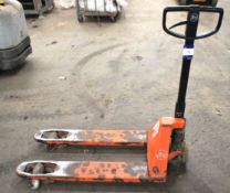 Hand Operated Pallet Truck