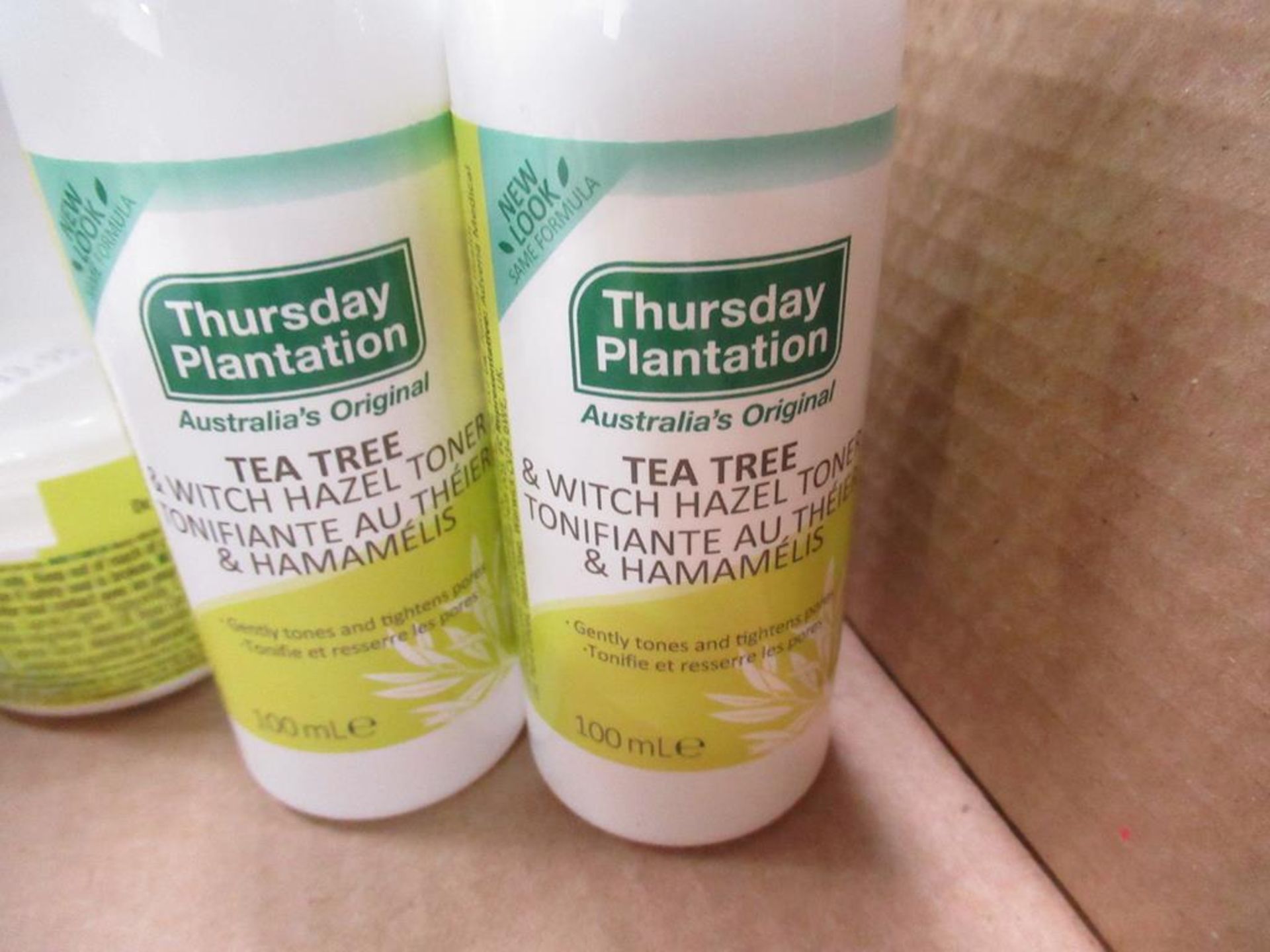 A box of mixed Thursday Plantation Products: Tea Tree Manuka Honey Balm, Tea Tree & Witch Hazel Tone - Image 8 of 9