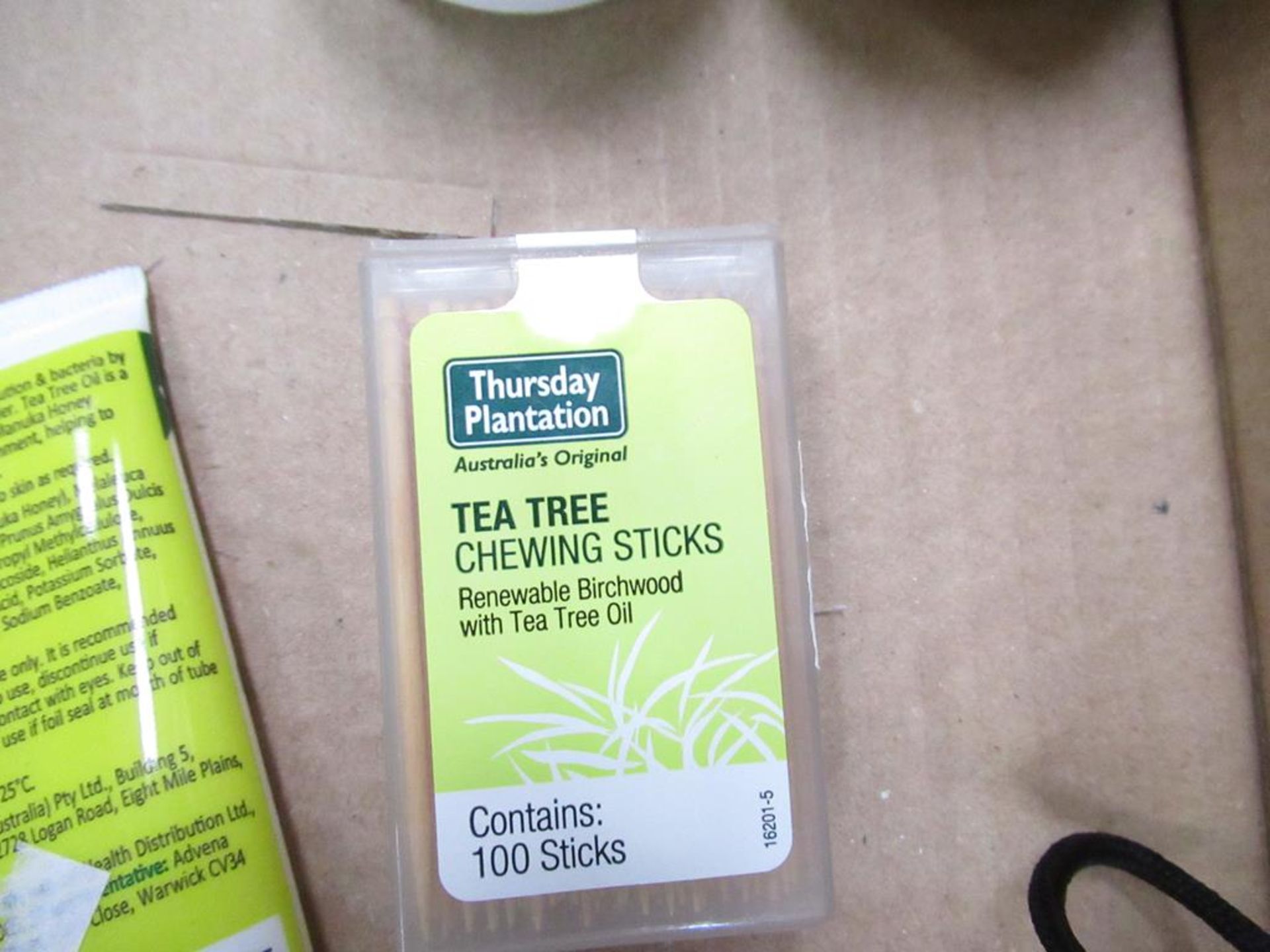 A box of mixed Thursday Plantation Products: Tea Tree Manuka Honey Balm, Tea Tree & Witch Hazel Tone - Image 4 of 9