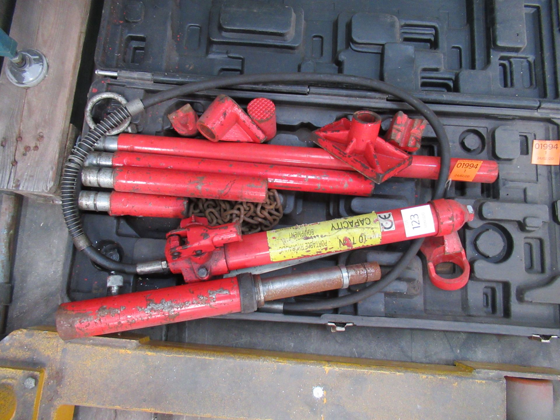 A Portable Hydraulic Power Pack - Image 2 of 2