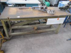 A wooden workbench with Paramo No 3 Vice. Please note there is a £10 plus VAT Lift Out Fee on this l