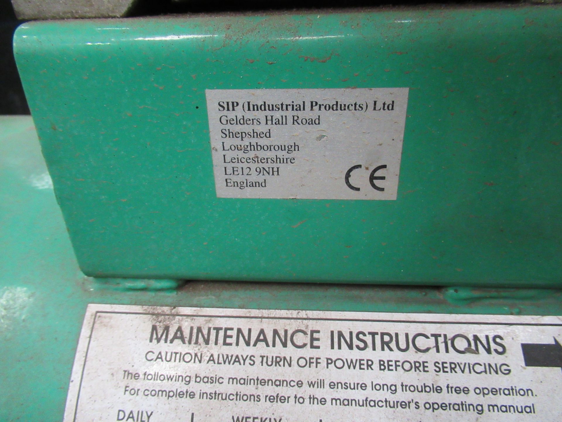 A SIP Air mate Stratus 400100 240v compressor. Please note there is a £5 plus VAT Lift Out Fee on th - Image 5 of 6