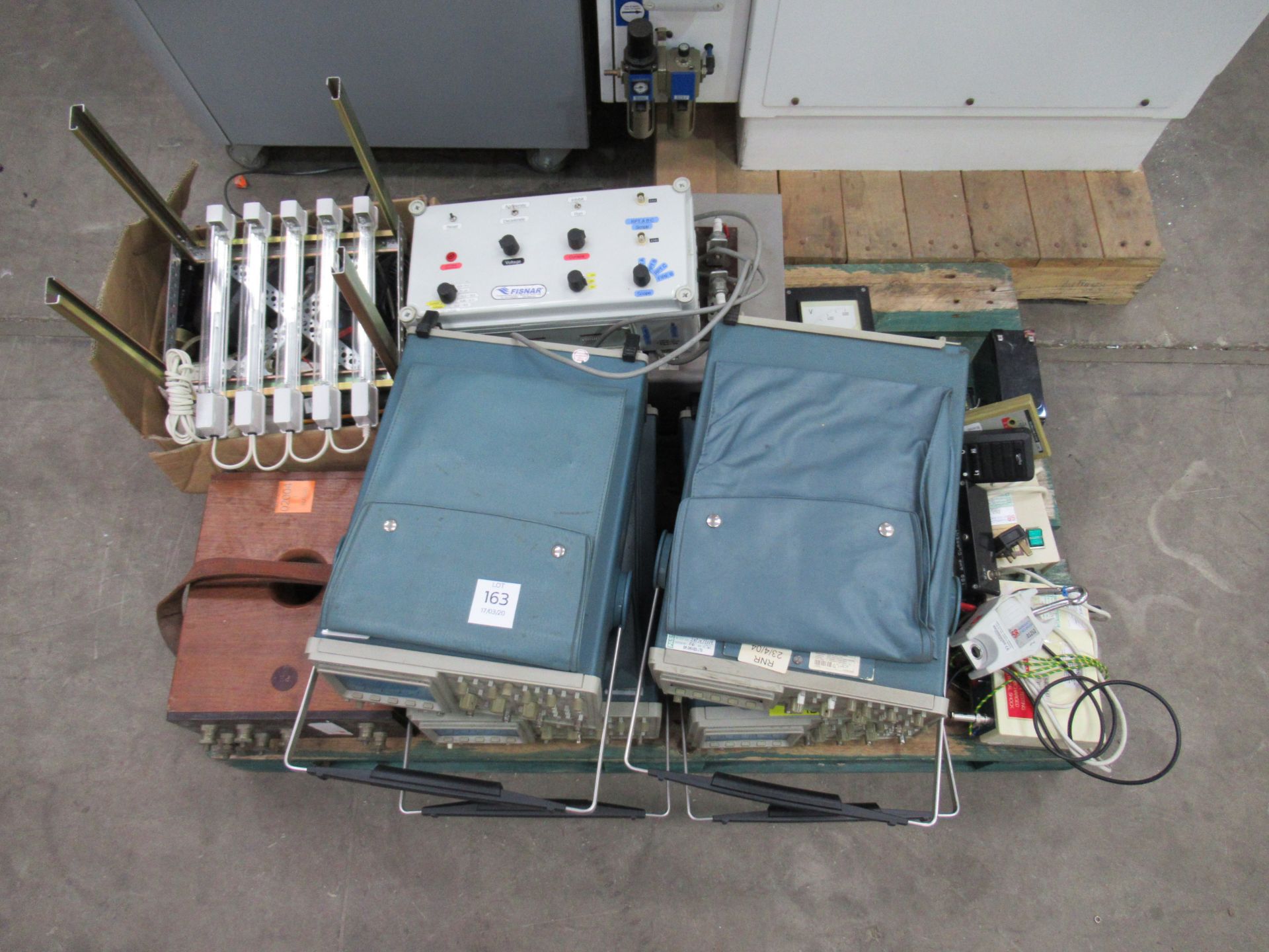 A pallet of various electrical test equipment. Please note there is a £10 plus VAT Lift Out Fee on t