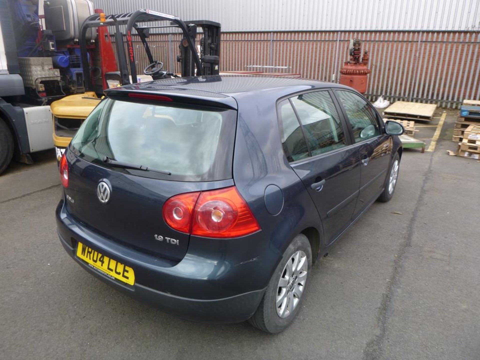 A VW Golf TDI SE 5 door hatchback - Image 3 of 14