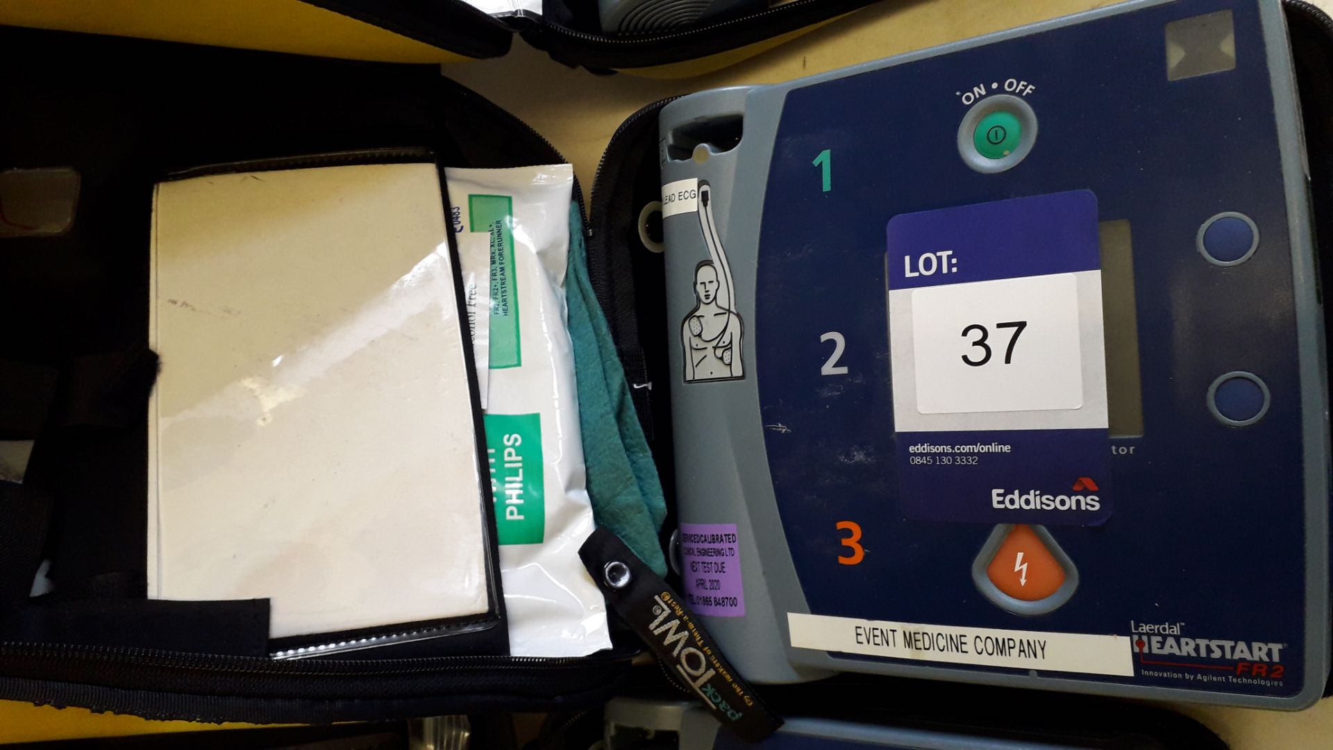 Laerdal Heartstart Defibrillator FR2+ Serial Numbe