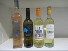 21 x bottles of White Wine to include 'La Tierra Roscosa Sauvignon Blanc', 'Terres de Berne', 'Big
