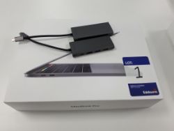 Small Range of Apple Computers & Accessories Including Macbook Pro & Mabook Air Laptop Computers