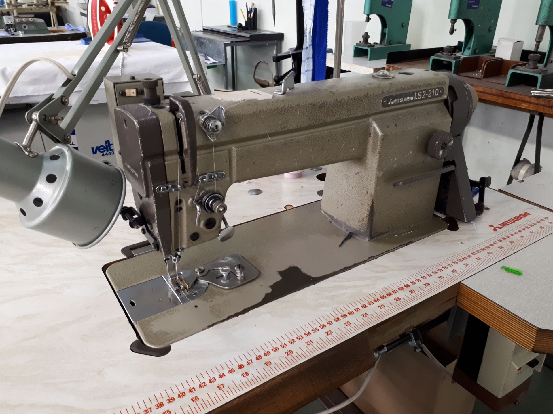 Mitsubishi LS2-2/0 Sewing Machine - Image 2 of 2